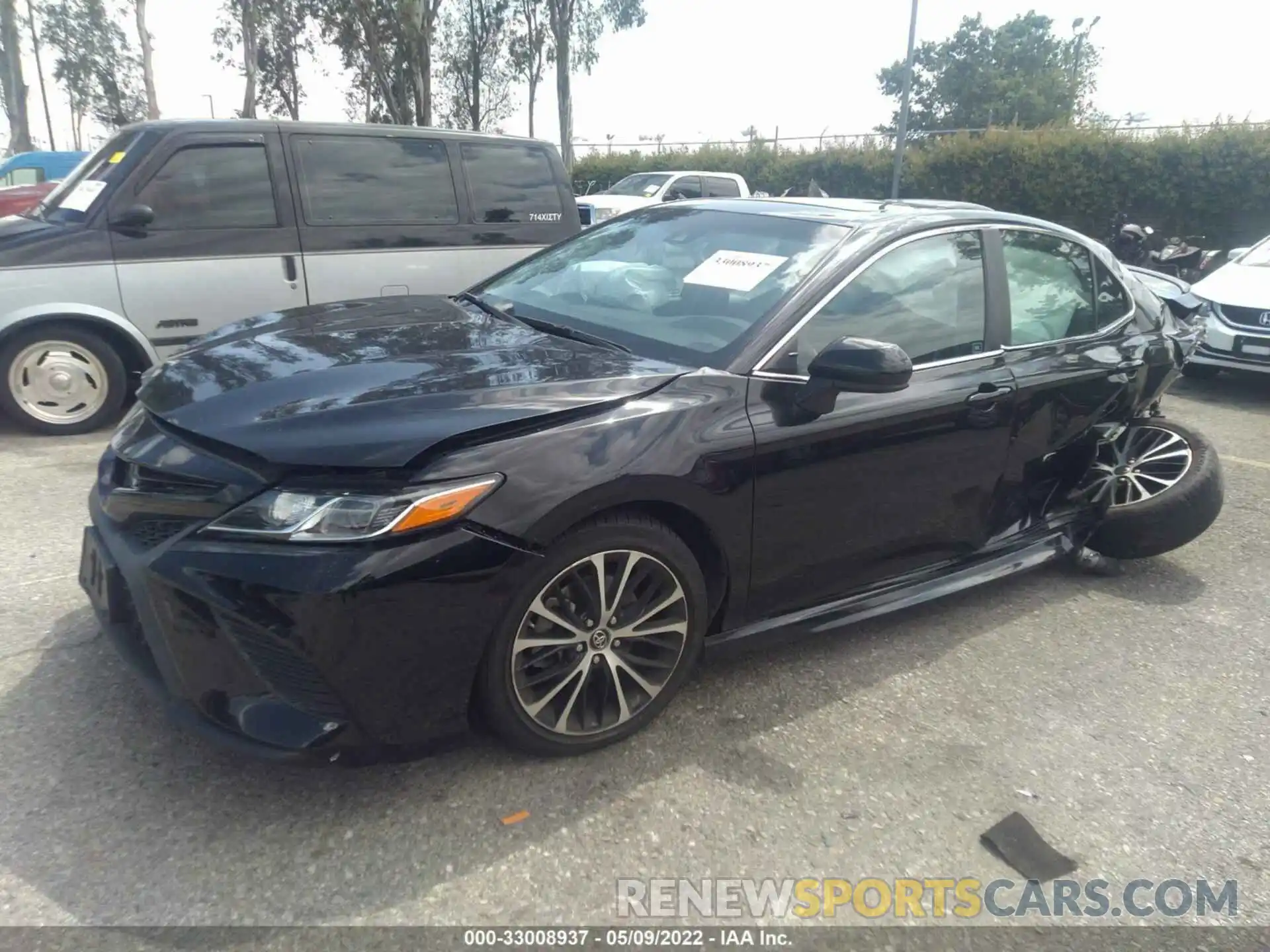 2 Photograph of a damaged car 4T1B11HK2KU740299 TOYOTA CAMRY 2019