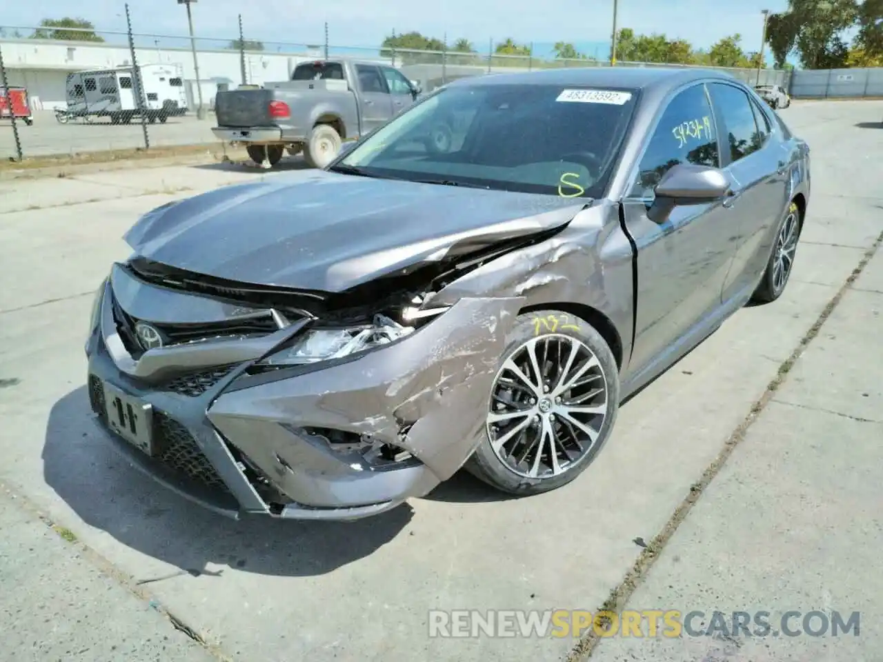 2 Photograph of a damaged car 4T1B11HK2KU740402 TOYOTA CAMRY 2019