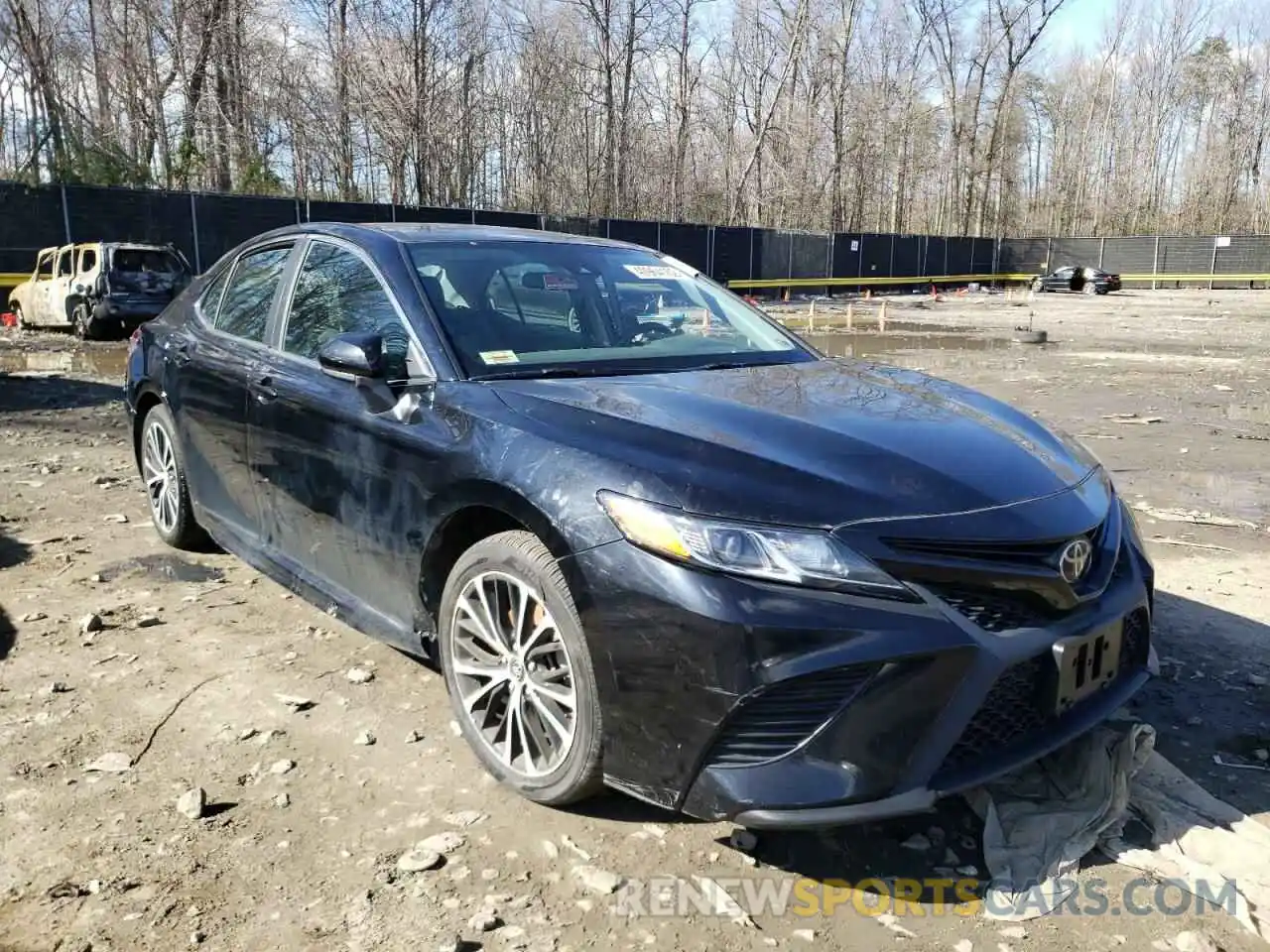 1 Photograph of a damaged car 4T1B11HK2KU741307 TOYOTA CAMRY 2019