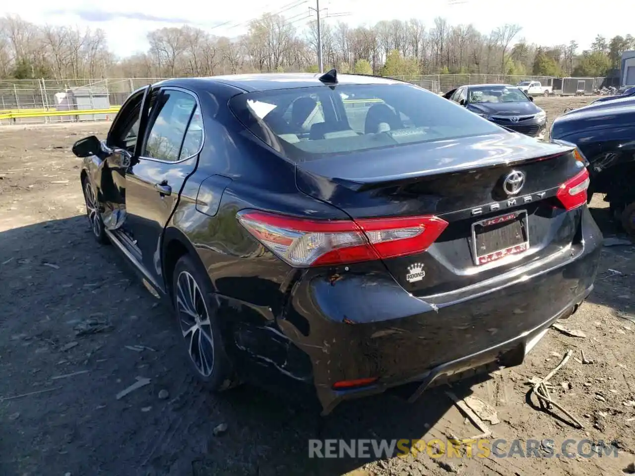 3 Photograph of a damaged car 4T1B11HK2KU741307 TOYOTA CAMRY 2019