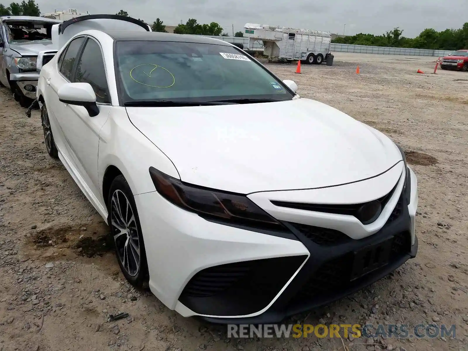 1 Photograph of a damaged car 4T1B11HK2KU741615 TOYOTA CAMRY 2019