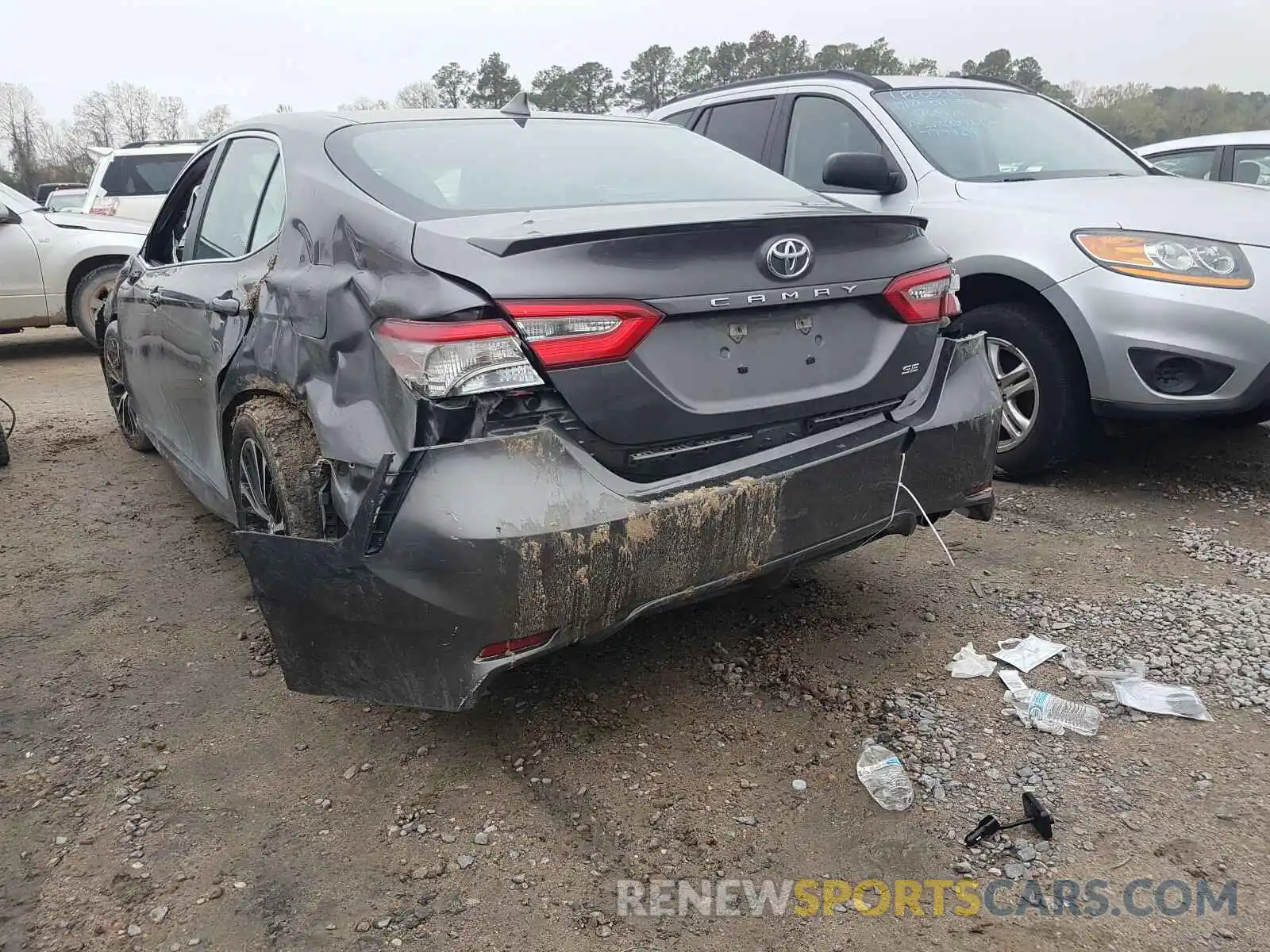 3 Photograph of a damaged car 4T1B11HK2KU741694 TOYOTA CAMRY 2019