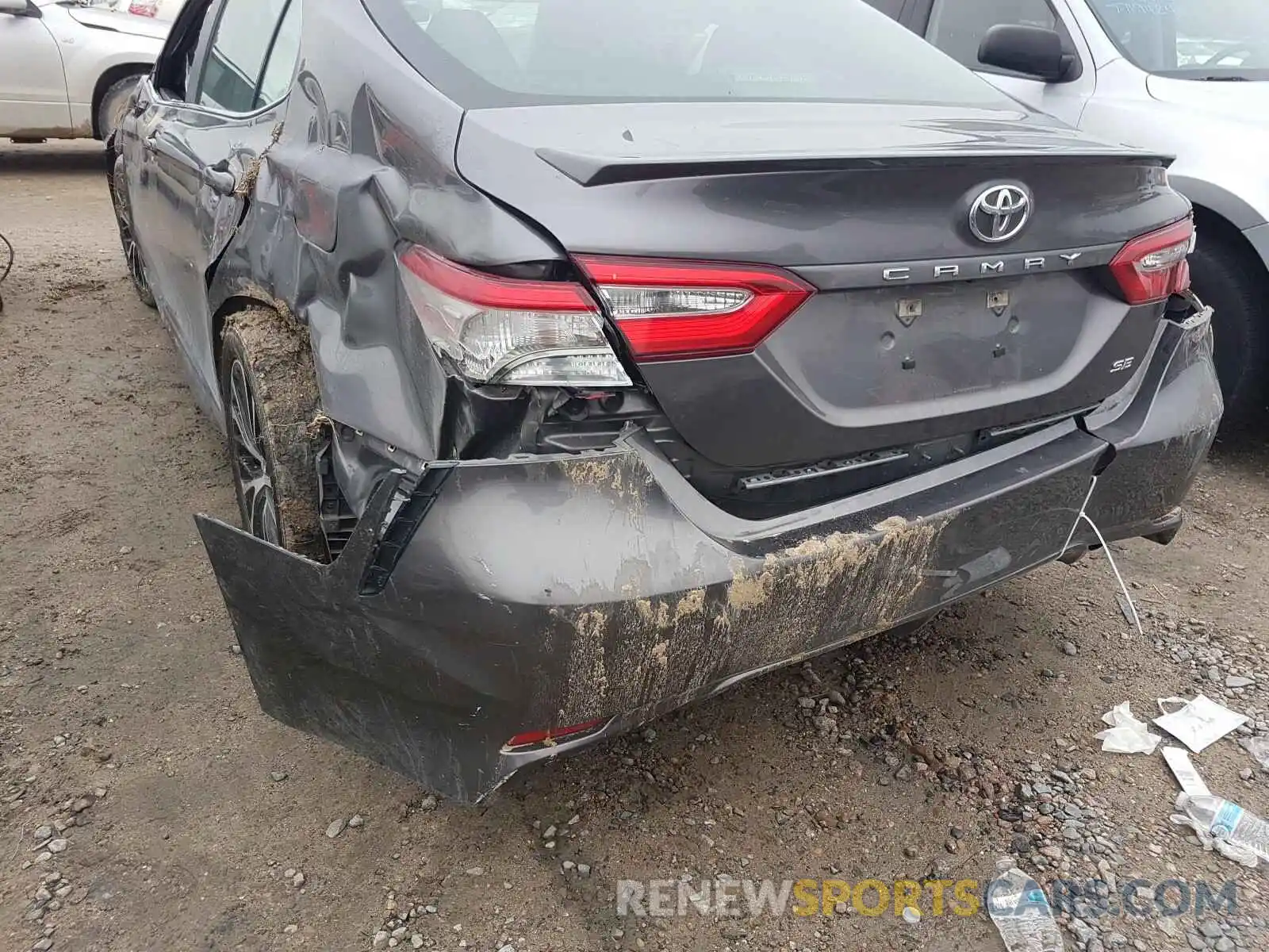 9 Photograph of a damaged car 4T1B11HK2KU741694 TOYOTA CAMRY 2019