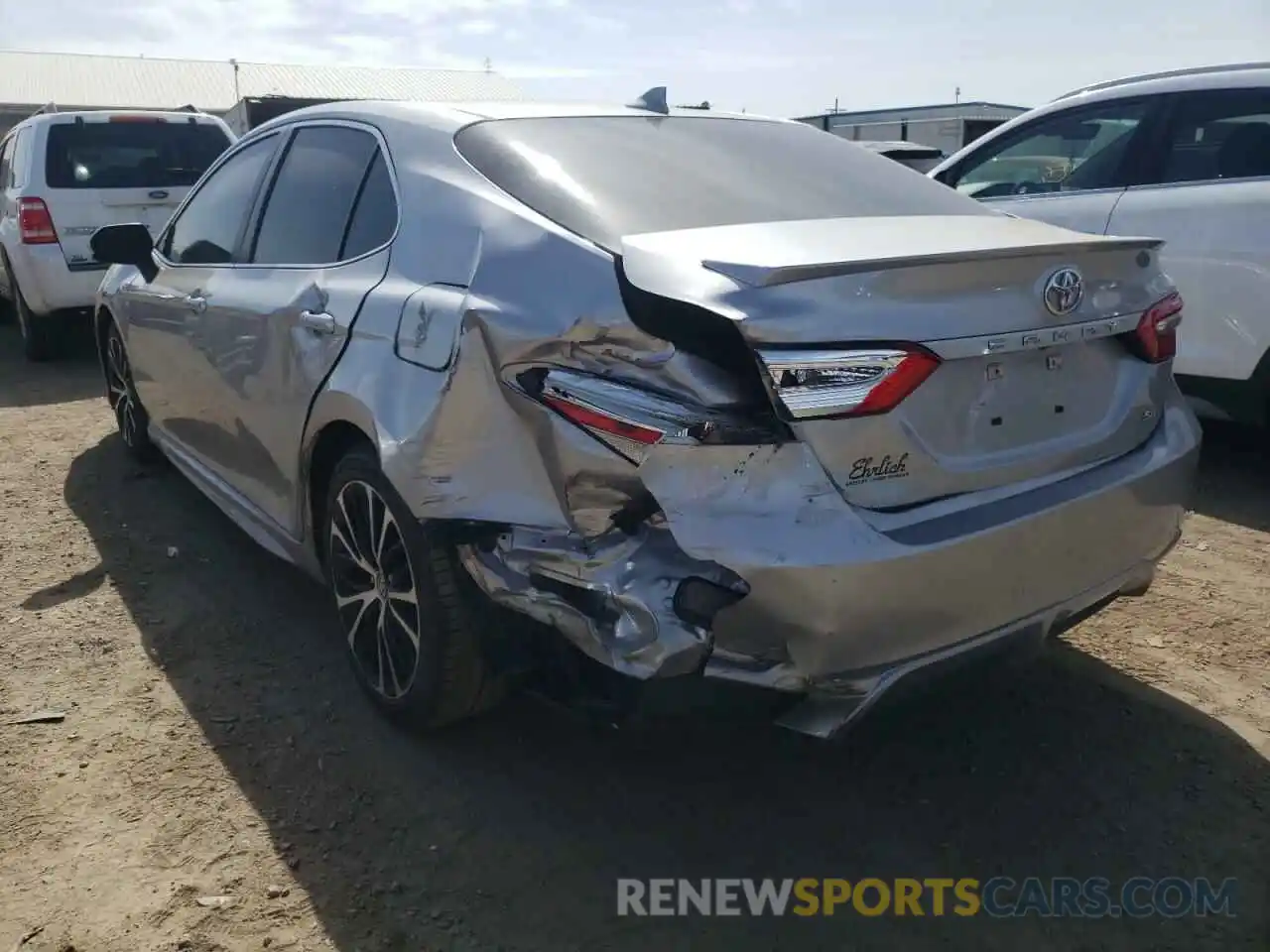 3 Photograph of a damaged car 4T1B11HK2KU743302 TOYOTA CAMRY 2019