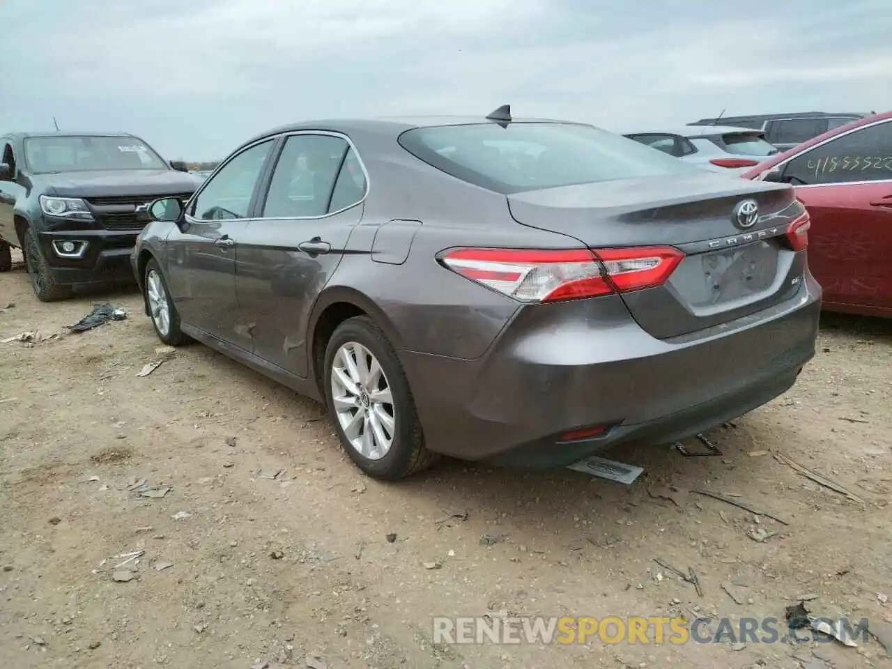 3 Photograph of a damaged car 4T1B11HK2KU744417 TOYOTA CAMRY 2019