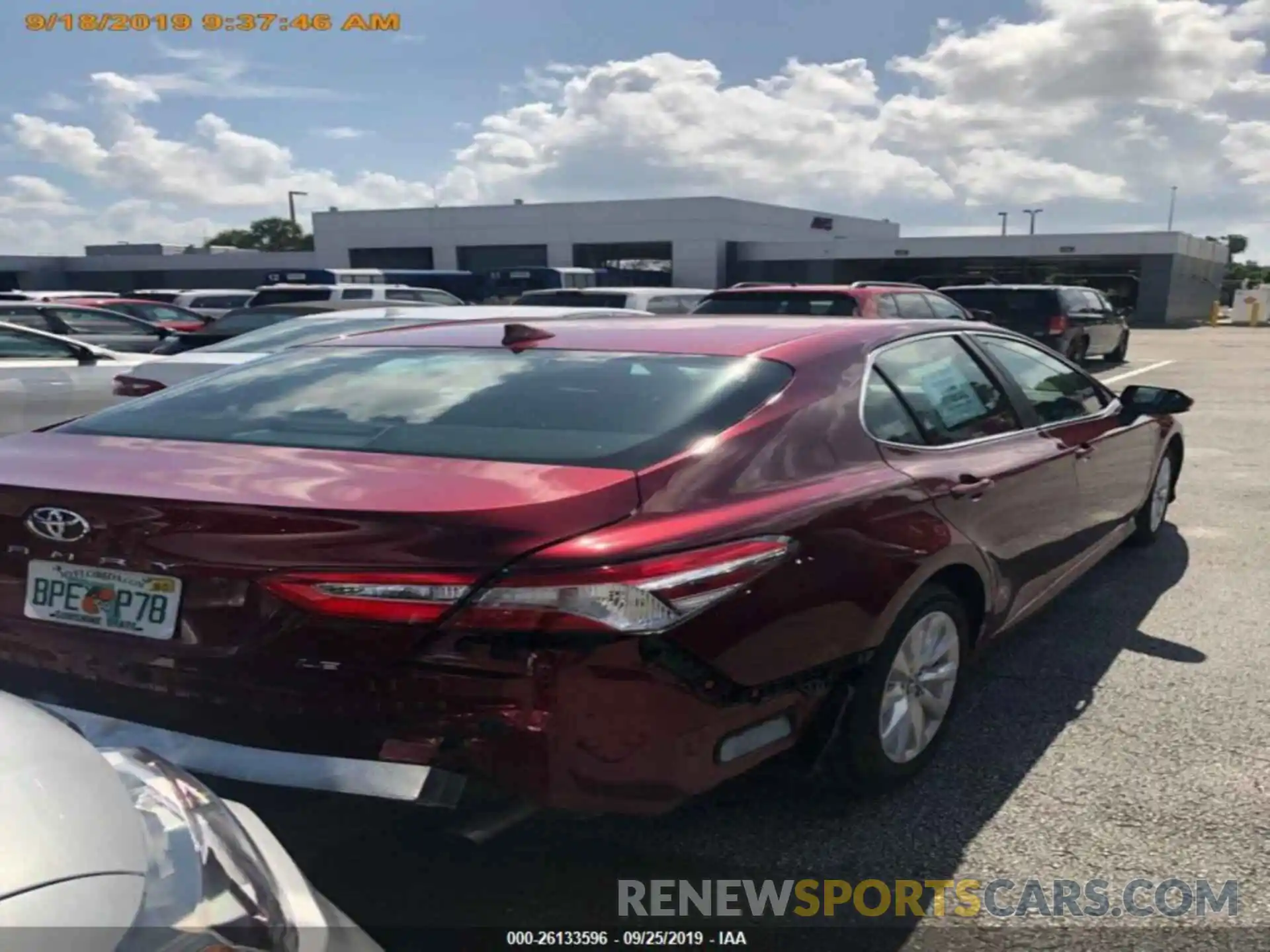 11 Photograph of a damaged car 4T1B11HK2KU746023 TOYOTA CAMRY 2019