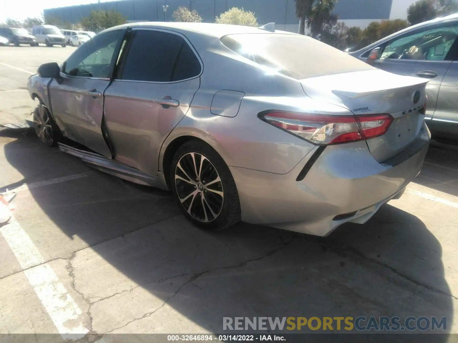 3 Photograph of a damaged car 4T1B11HK2KU746202 TOYOTA CAMRY 2019