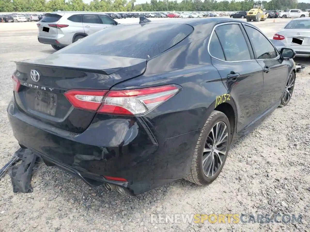 4 Photograph of a damaged car 4T1B11HK2KU746474 TOYOTA CAMRY 2019