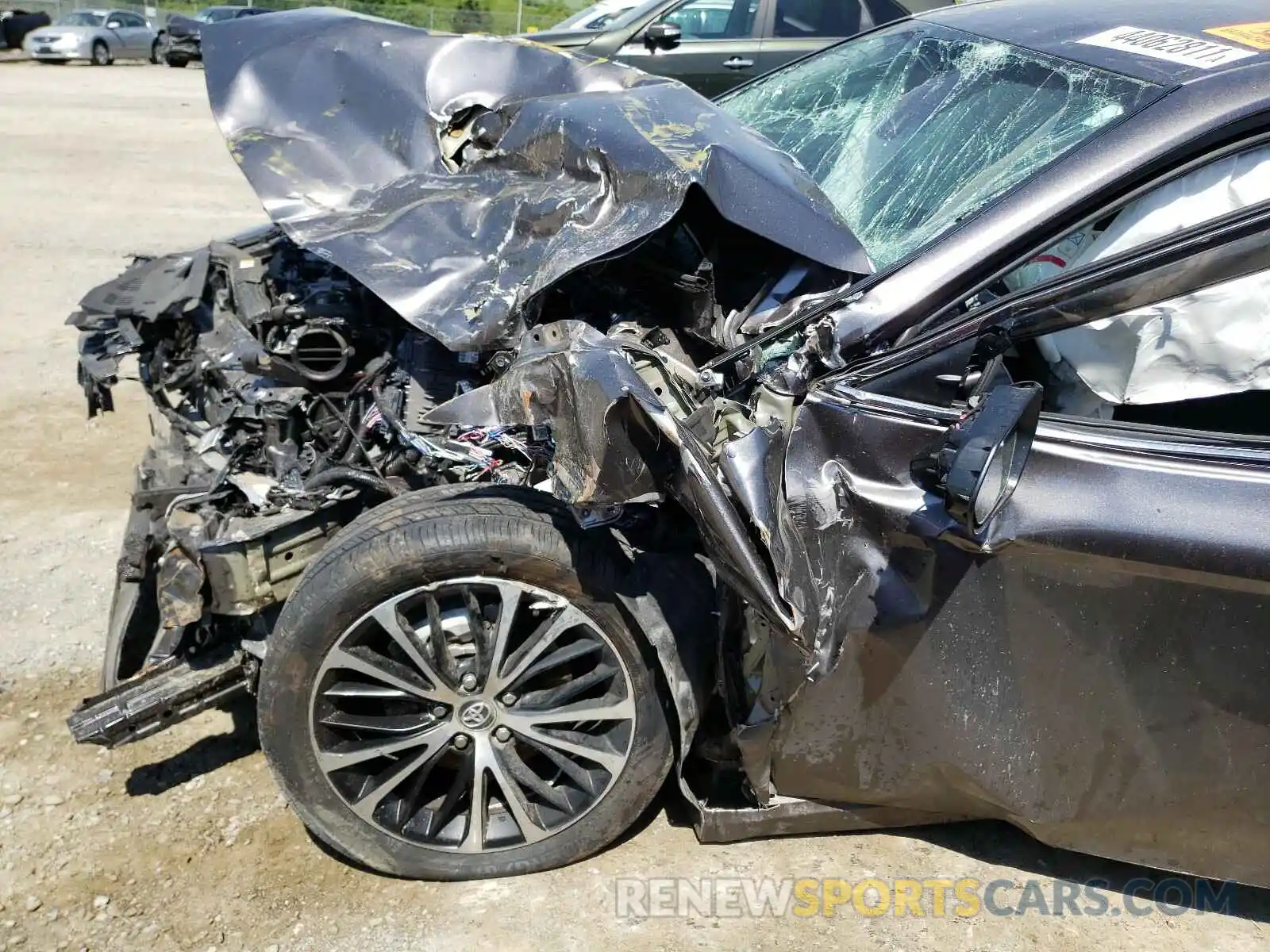 9 Photograph of a damaged car 4T1B11HK2KU748970 TOYOTA CAMRY 2019