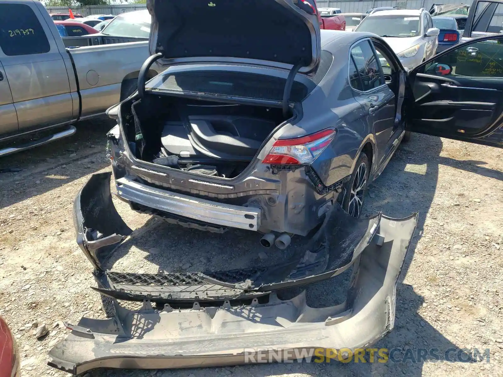 9 Photograph of a damaged car 4T1B11HK2KU749343 TOYOTA CAMRY 2019