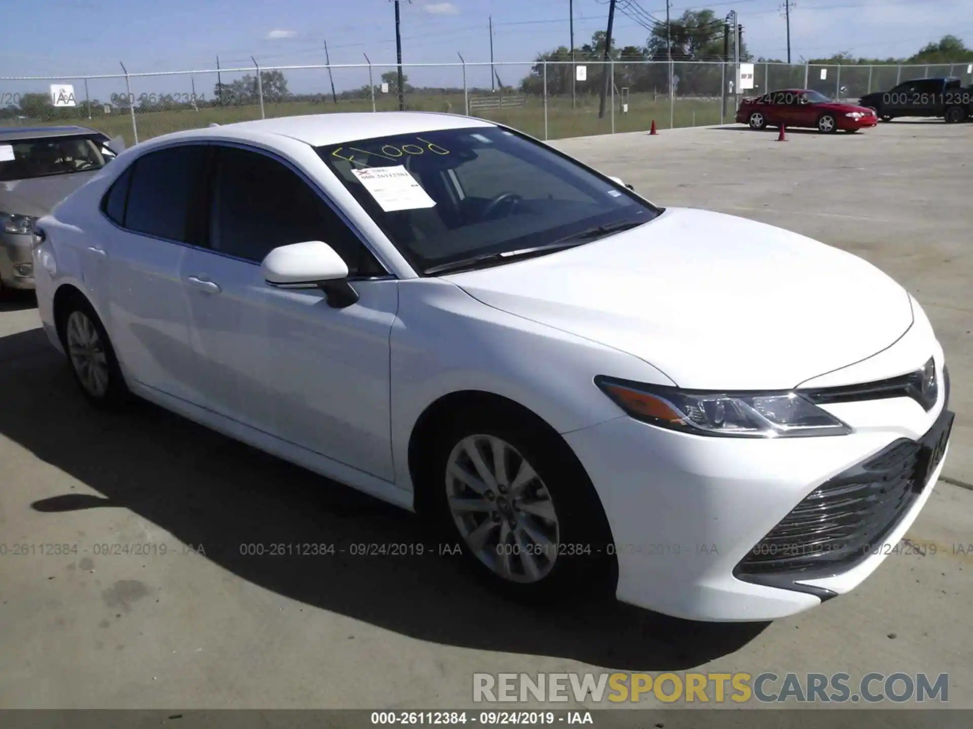 1 Photograph of a damaged car 4T1B11HK2KU750301 TOYOTA CAMRY 2019