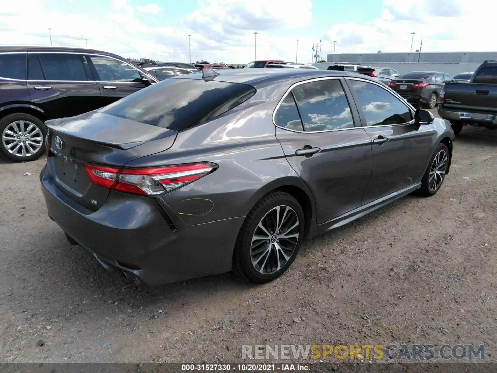 4 Photograph of a damaged car 4T1B11HK2KU750489 TOYOTA CAMRY 2019