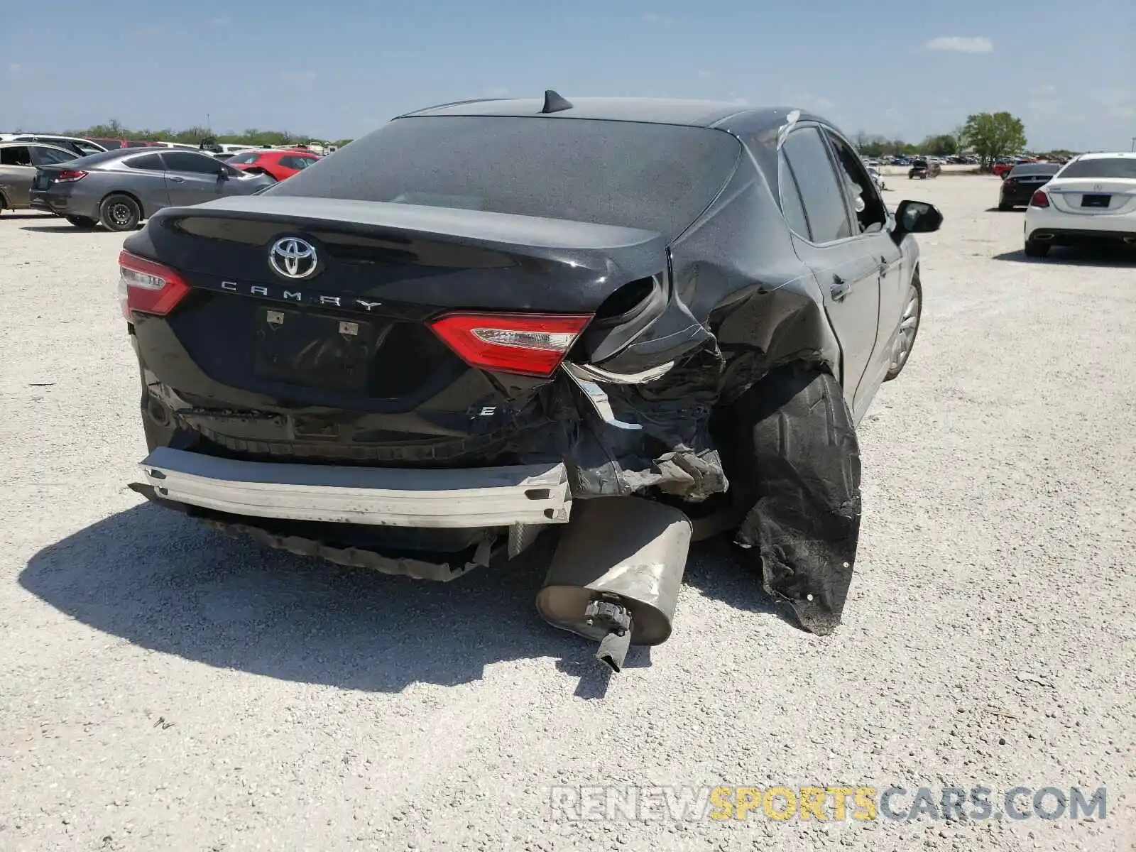 9 Photograph of a damaged car 4T1B11HK2KU750606 TOYOTA CAMRY 2019