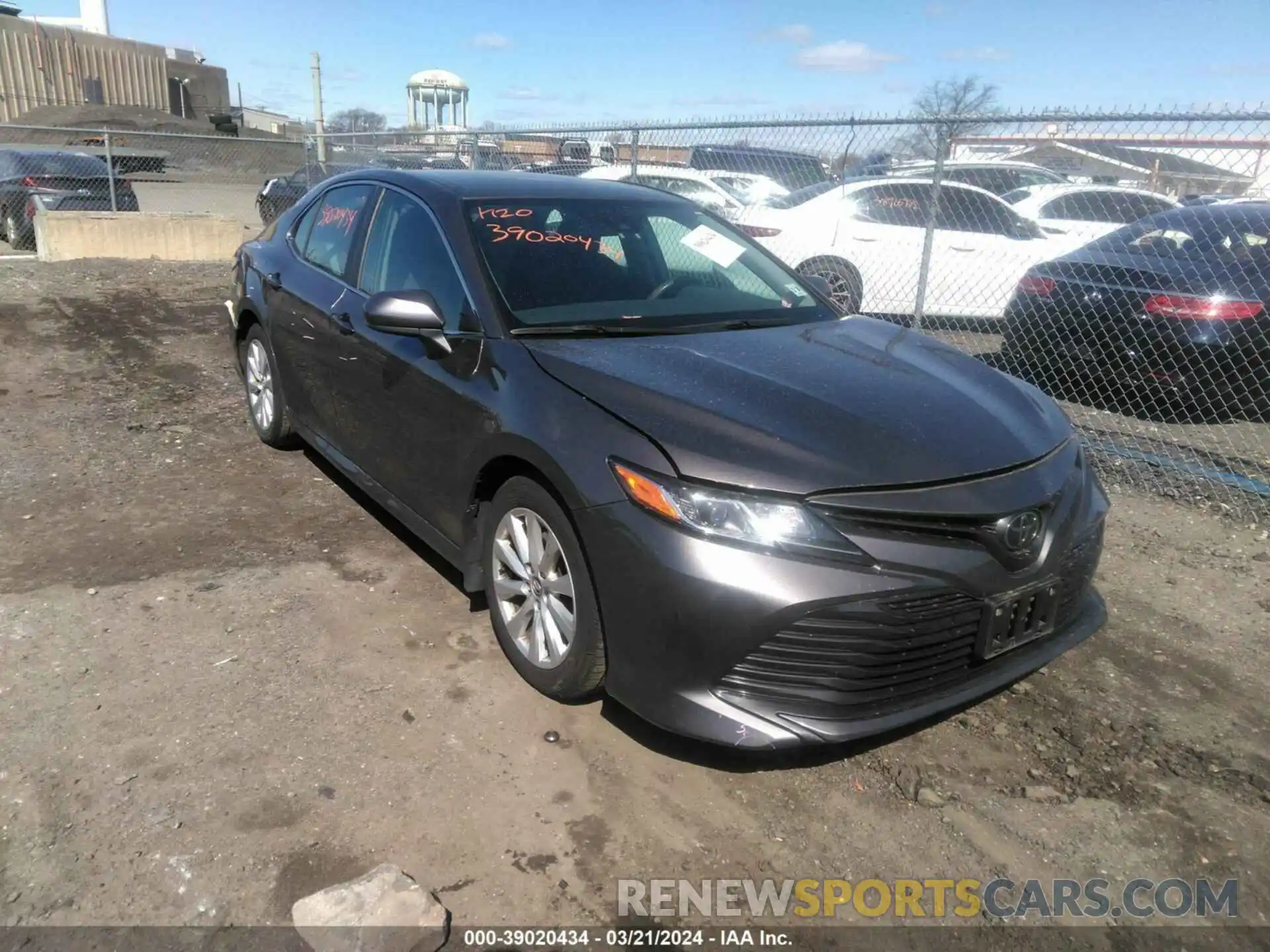 1 Photograph of a damaged car 4T1B11HK2KU750802 TOYOTA CAMRY 2019