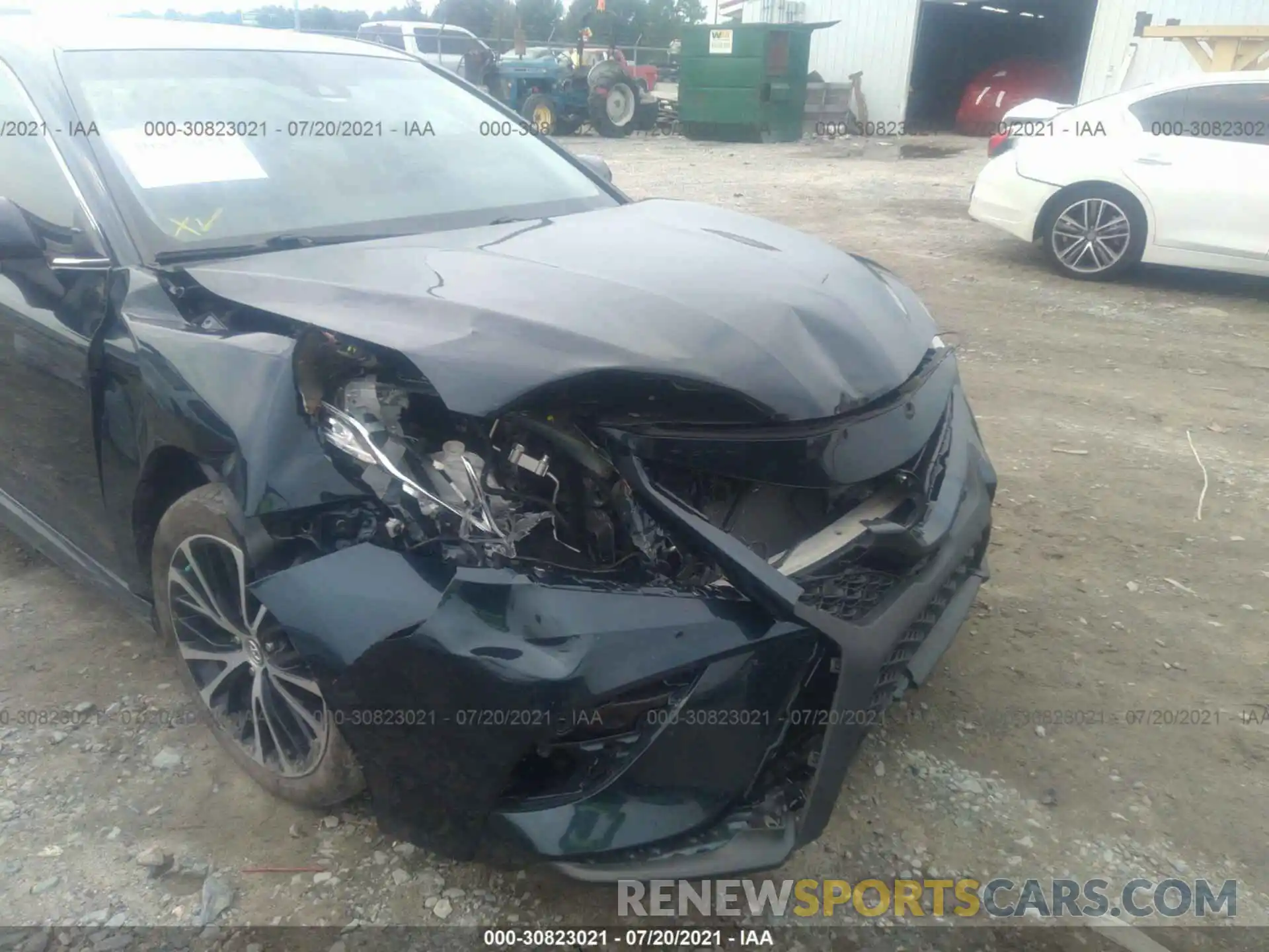 6 Photograph of a damaged car 4T1B11HK2KU752758 TOYOTA CAMRY 2019