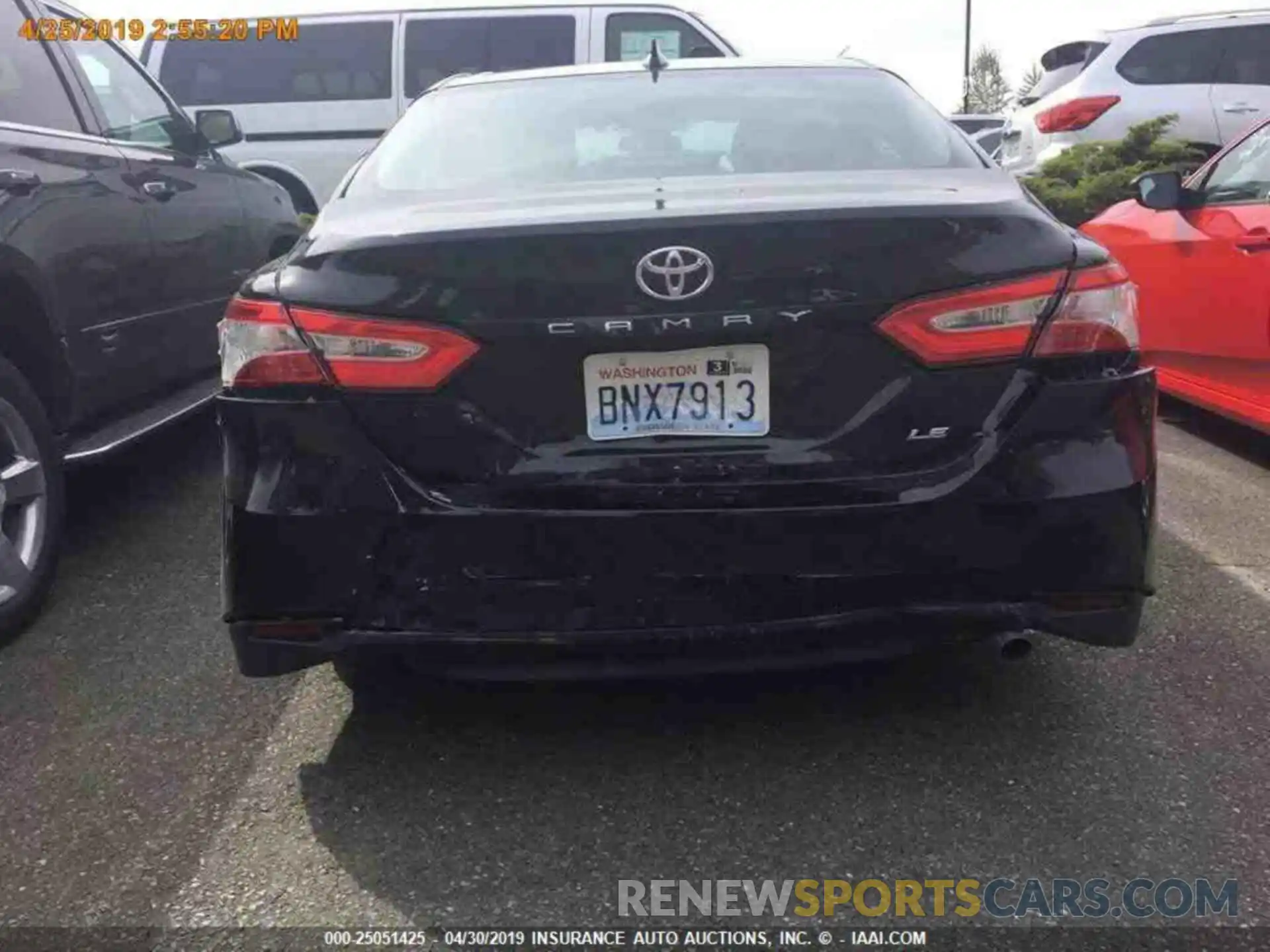 11 Photograph of a damaged car 4T1B11HK2KU755885 TOYOTA CAMRY 2019