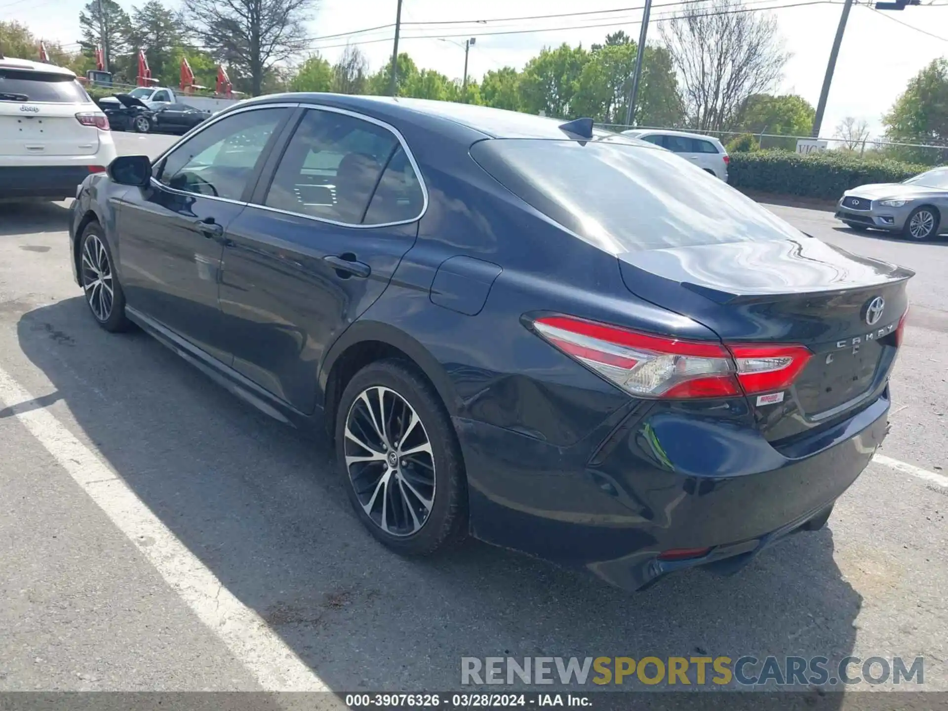 3 Photograph of a damaged car 4T1B11HK2KU756051 TOYOTA CAMRY 2019