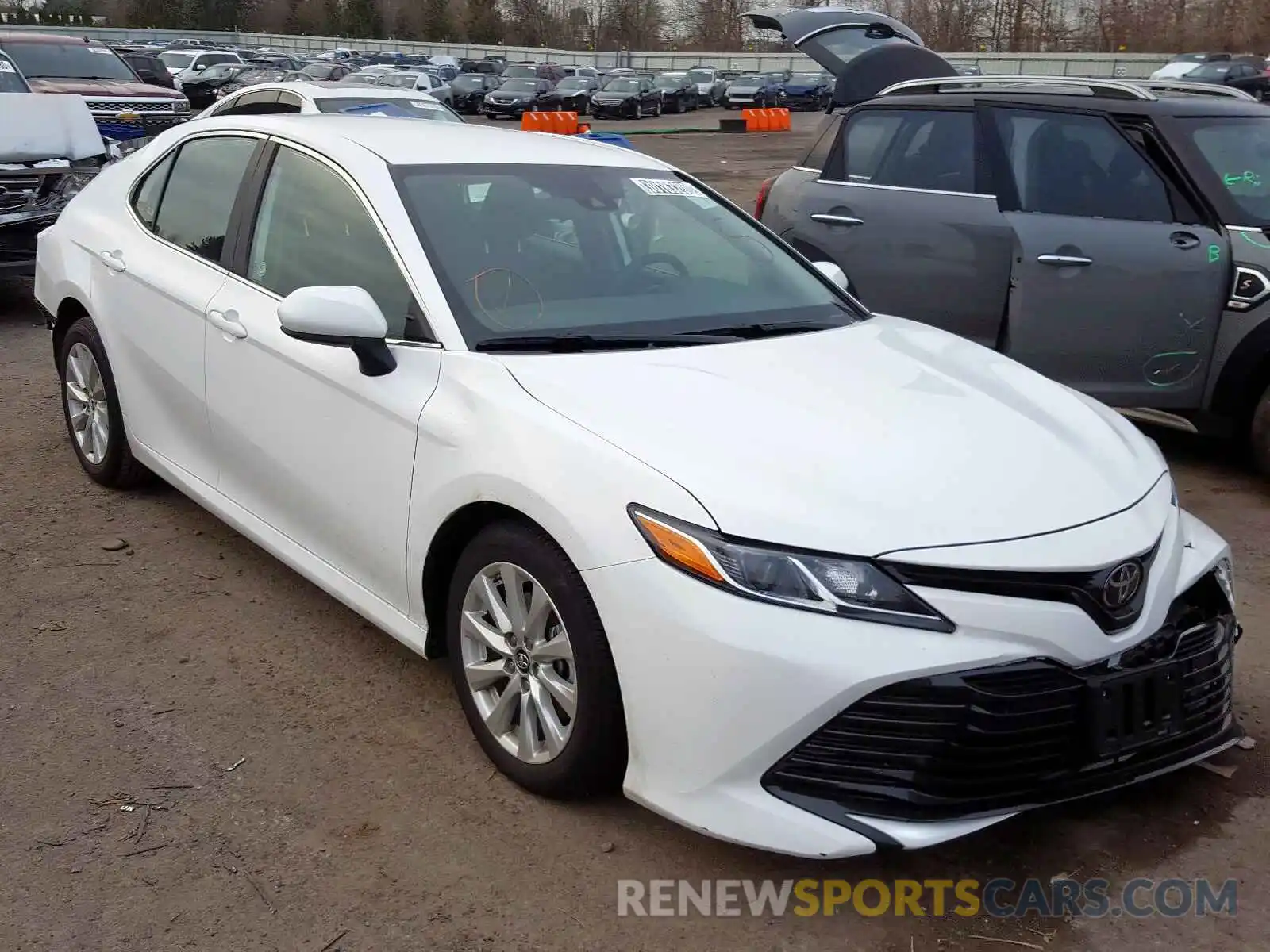 1 Photograph of a damaged car 4T1B11HK2KU756129 TOYOTA CAMRY 2019