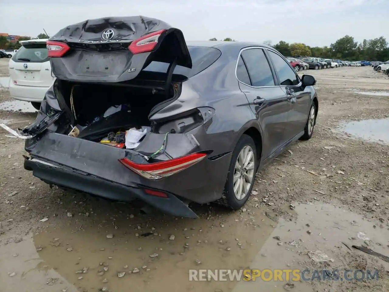 4 Photograph of a damaged car 4T1B11HK2KU756423 TOYOTA CAMRY 2019