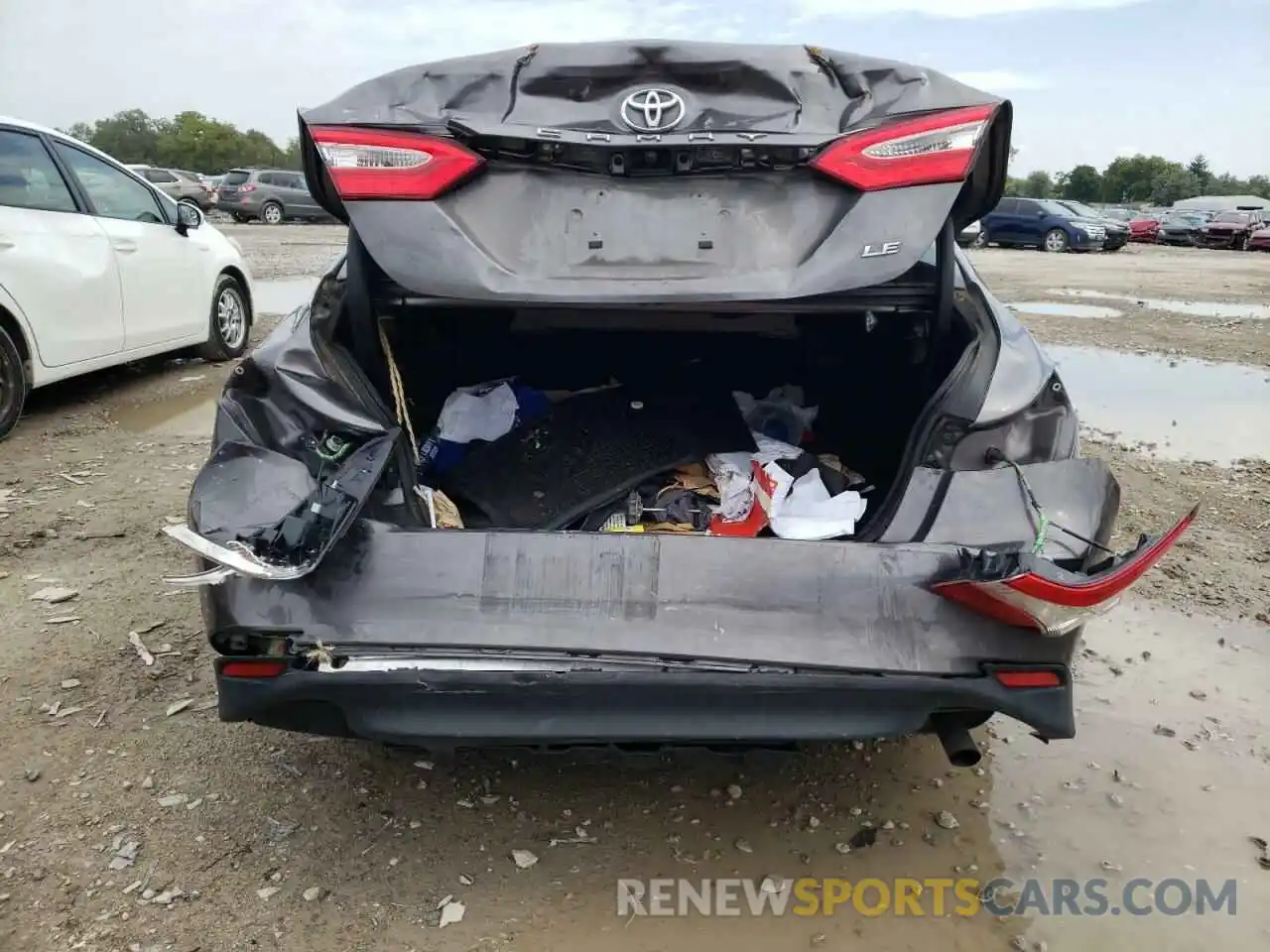 9 Photograph of a damaged car 4T1B11HK2KU756423 TOYOTA CAMRY 2019