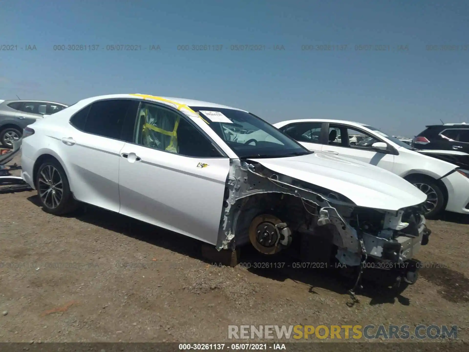 1 Photograph of a damaged car 4T1B11HK2KU756518 TOYOTA CAMRY 2019