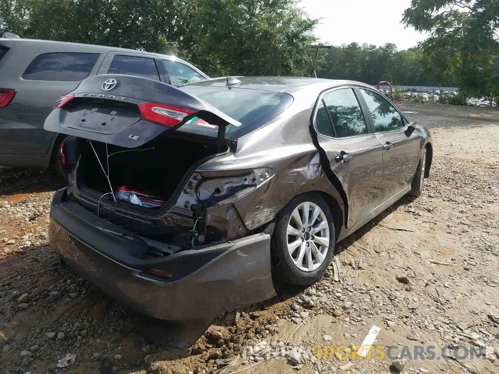4 Photograph of a damaged car 4T1B11HK2KU756762 TOYOTA CAMRY 2019