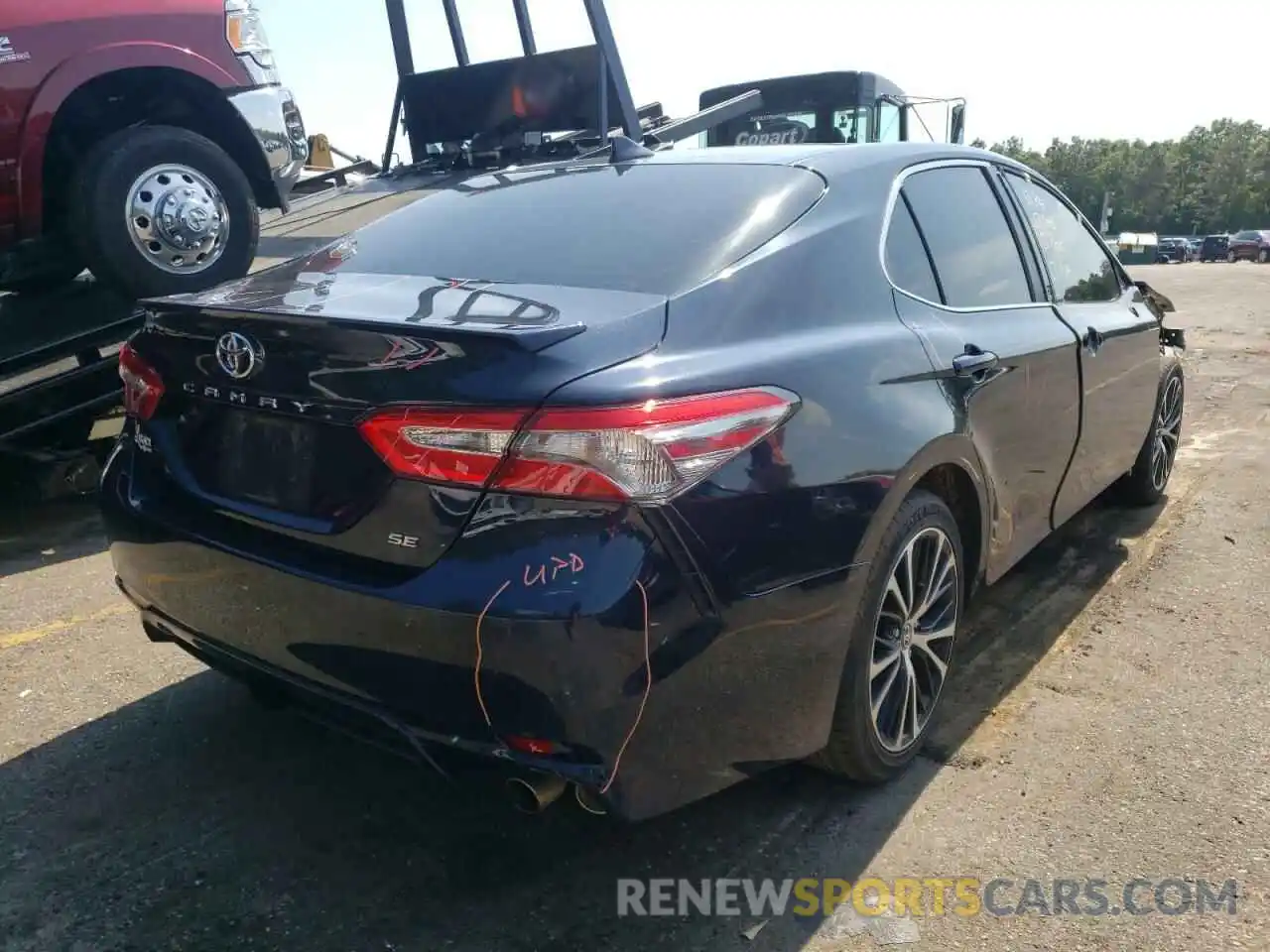 4 Photograph of a damaged car 4T1B11HK2KU757474 TOYOTA CAMRY 2019