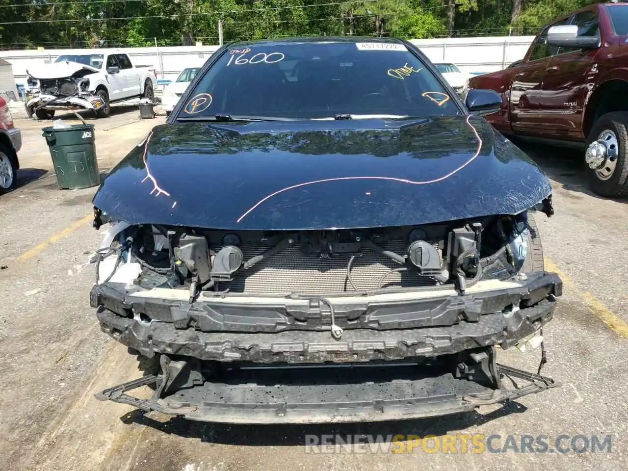 9 Photograph of a damaged car 4T1B11HK2KU757474 TOYOTA CAMRY 2019