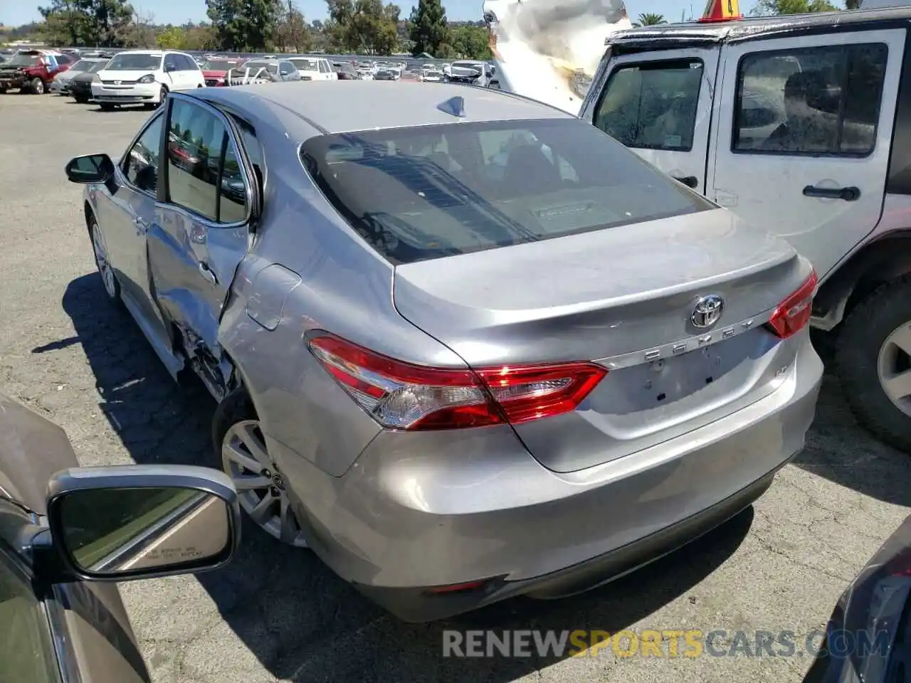 3 Photograph of a damaged car 4T1B11HK2KU757572 TOYOTA CAMRY 2019