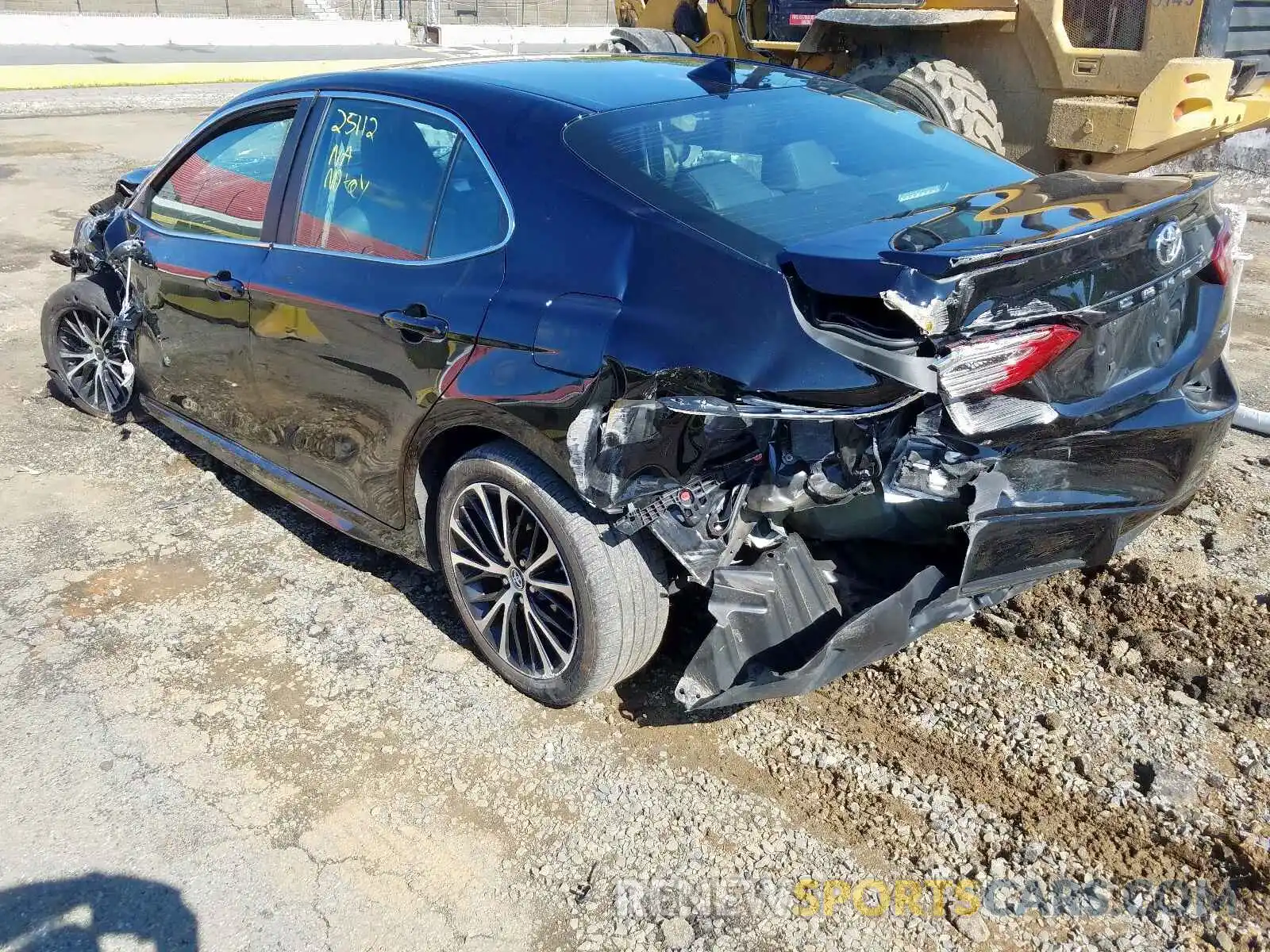 3 Photograph of a damaged car 4T1B11HK2KU757992 TOYOTA CAMRY 2019