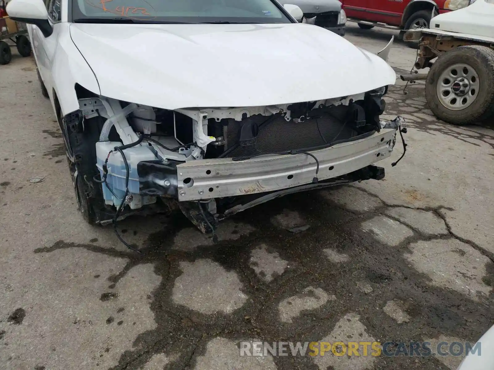 9 Photograph of a damaged car 4T1B11HK2KU759516 TOYOTA CAMRY 2019