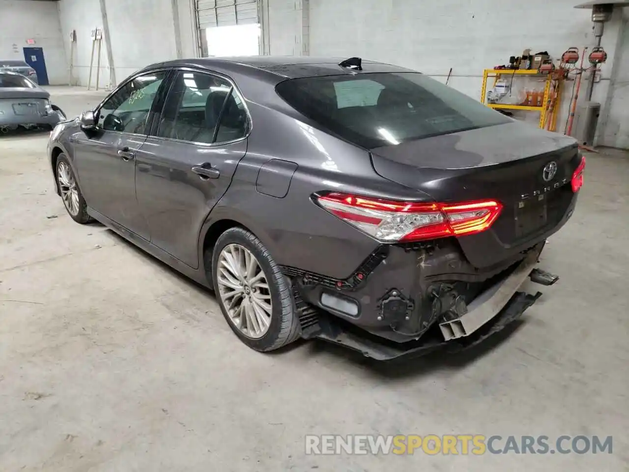 3 Photograph of a damaged car 4T1B11HK2KU759922 TOYOTA CAMRY 2019