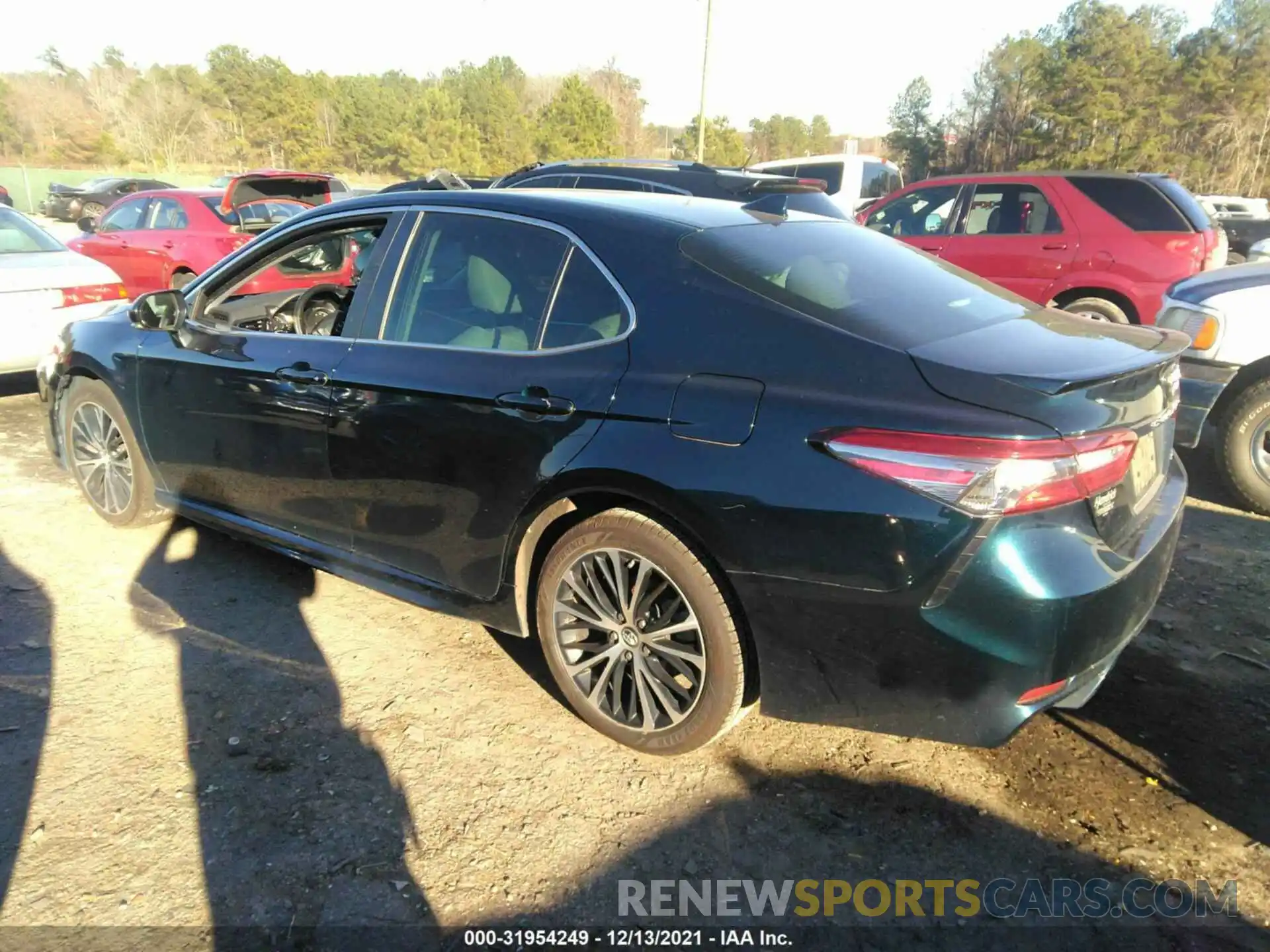 3 Photograph of a damaged car 4T1B11HK2KU760004 TOYOTA CAMRY 2019