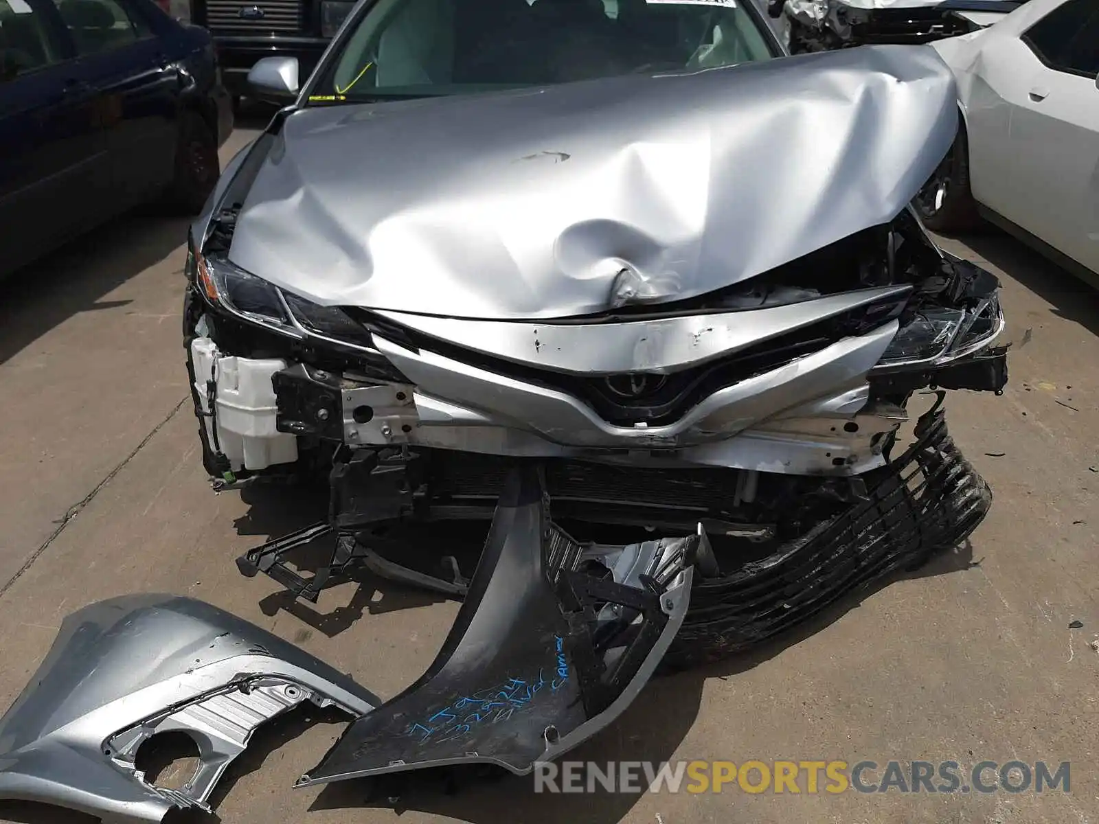 9 Photograph of a damaged car 4T1B11HK2KU760374 TOYOTA CAMRY 2019