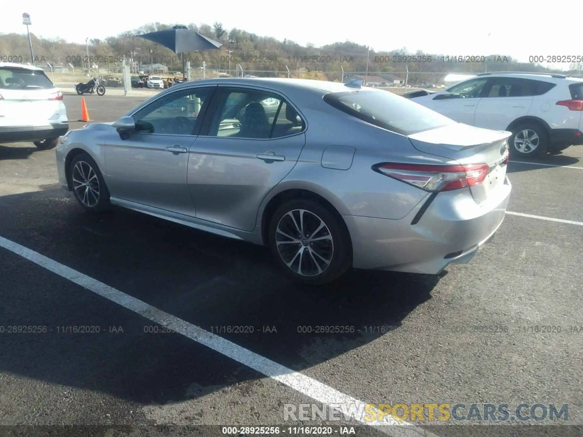 3 Photograph of a damaged car 4T1B11HK2KU761122 TOYOTA CAMRY 2019