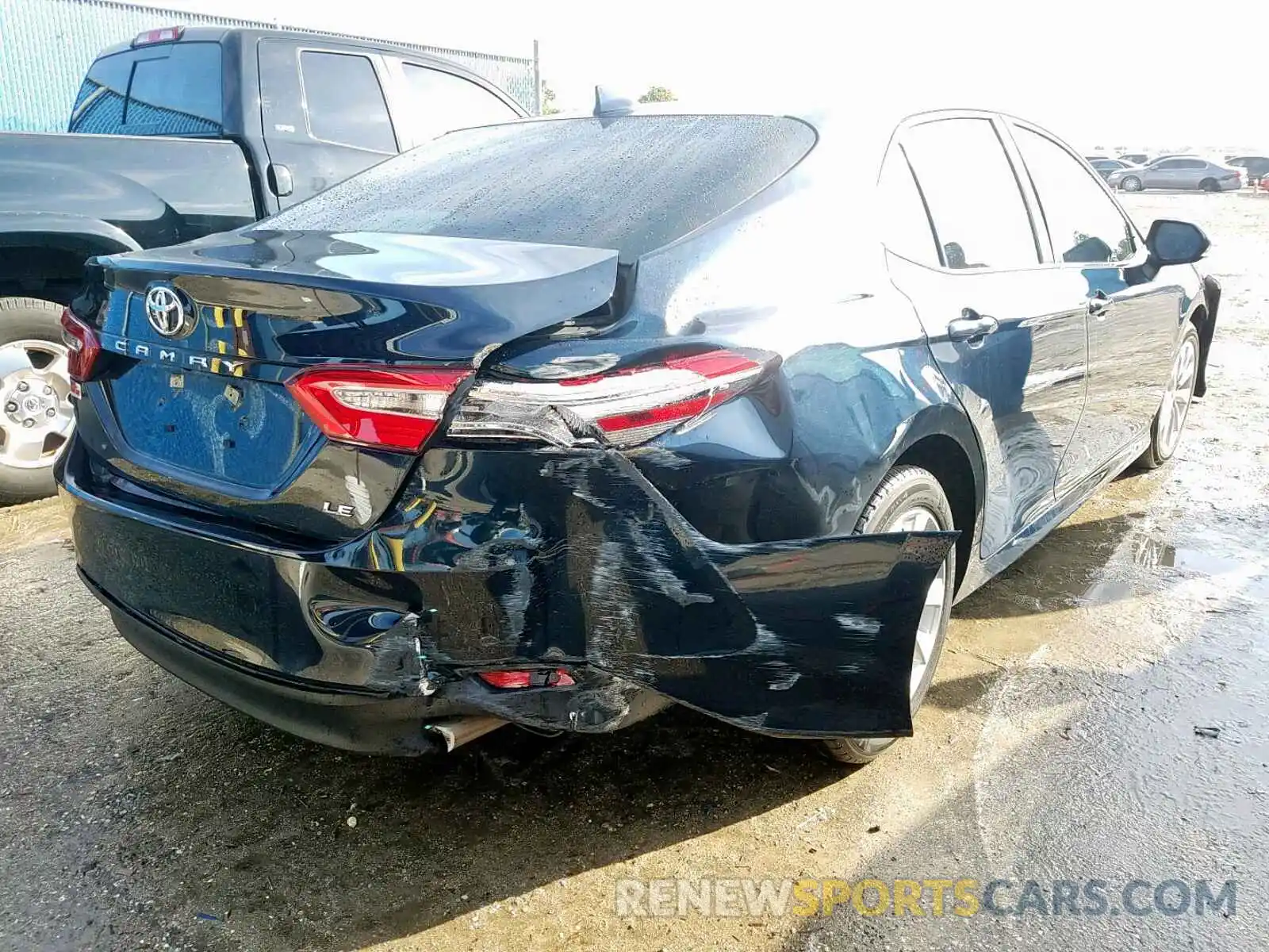 4 Photograph of a damaged car 4T1B11HK2KU763193 TOYOTA CAMRY 2019