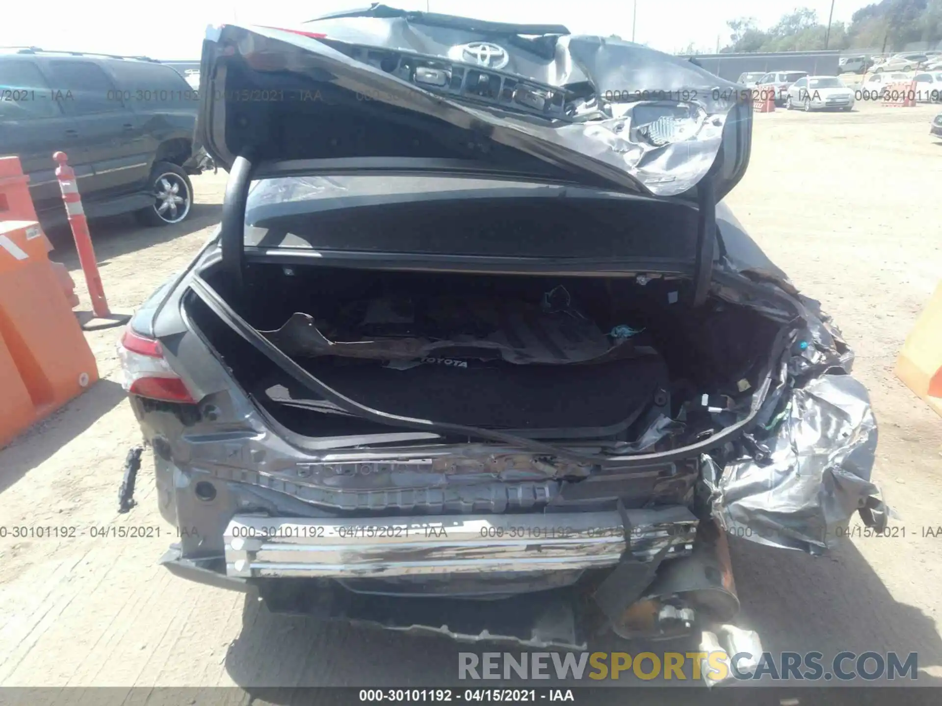 6 Photograph of a damaged car 4T1B11HK2KU764747 TOYOTA CAMRY 2019