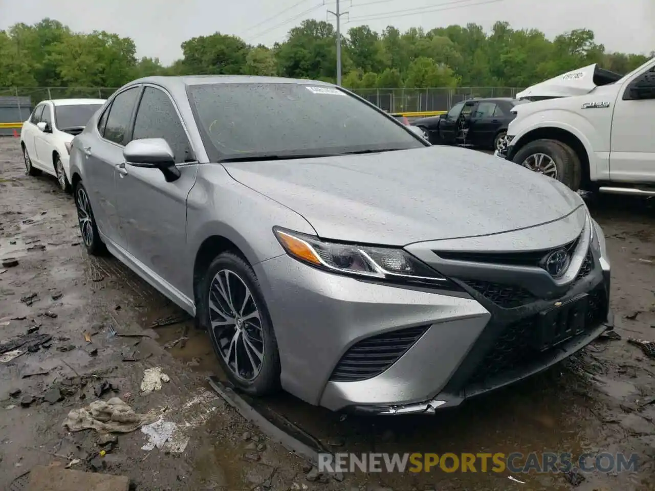 1 Photograph of a damaged car 4T1B11HK2KU765686 TOYOTA CAMRY 2019