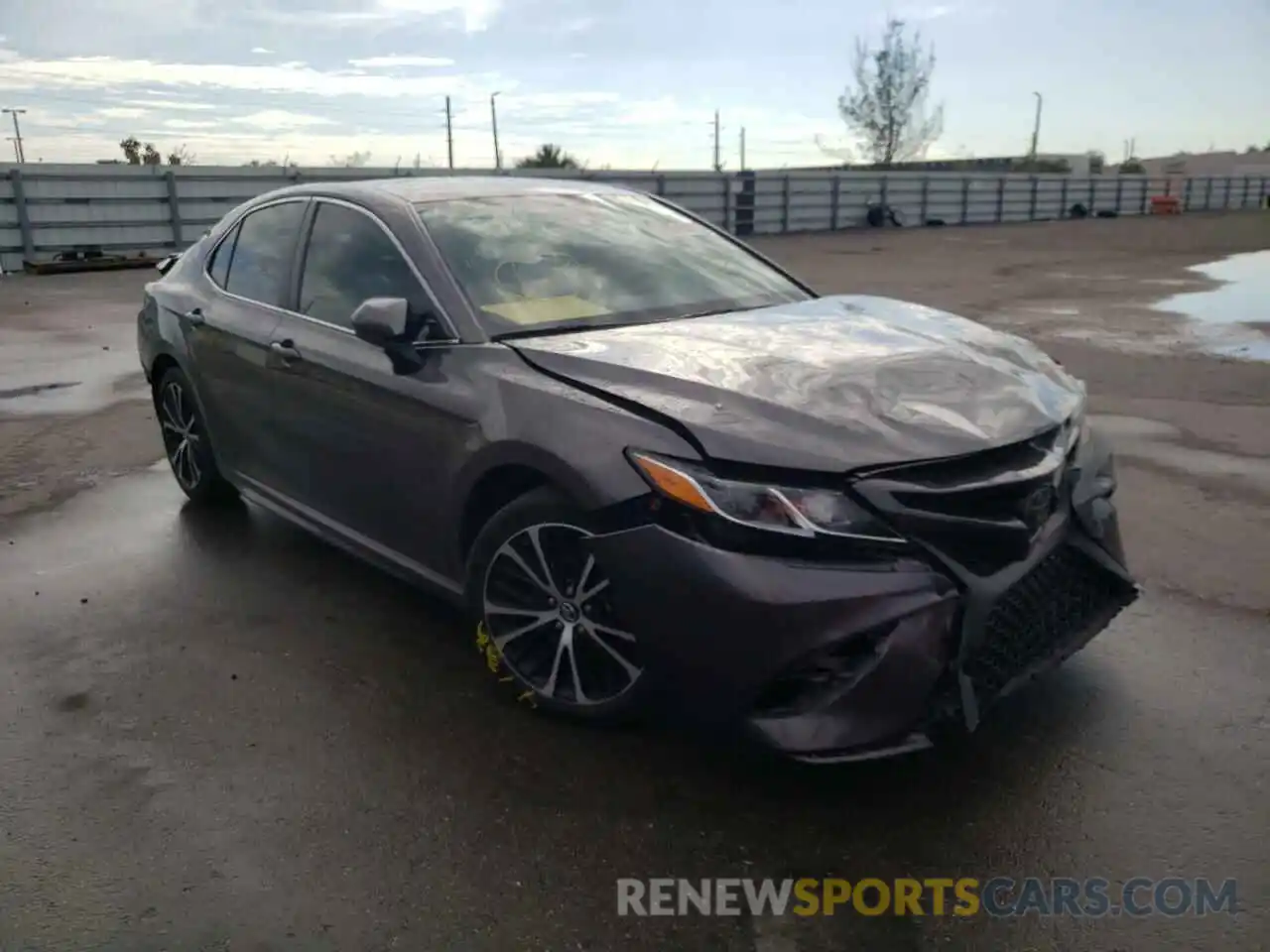 1 Photograph of a damaged car 4T1B11HK2KU766031 TOYOTA CAMRY 2019