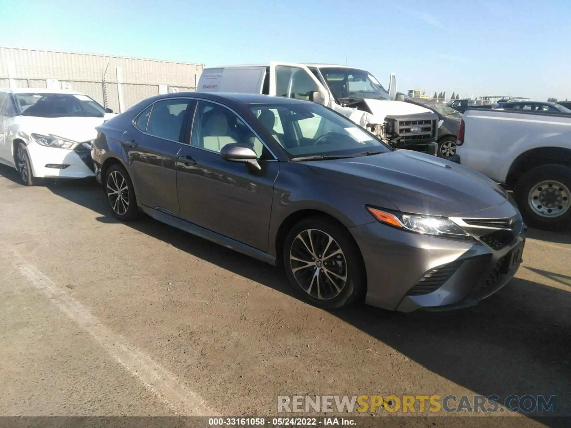 1 Photograph of a damaged car 4T1B11HK2KU766188 TOYOTA CAMRY 2019