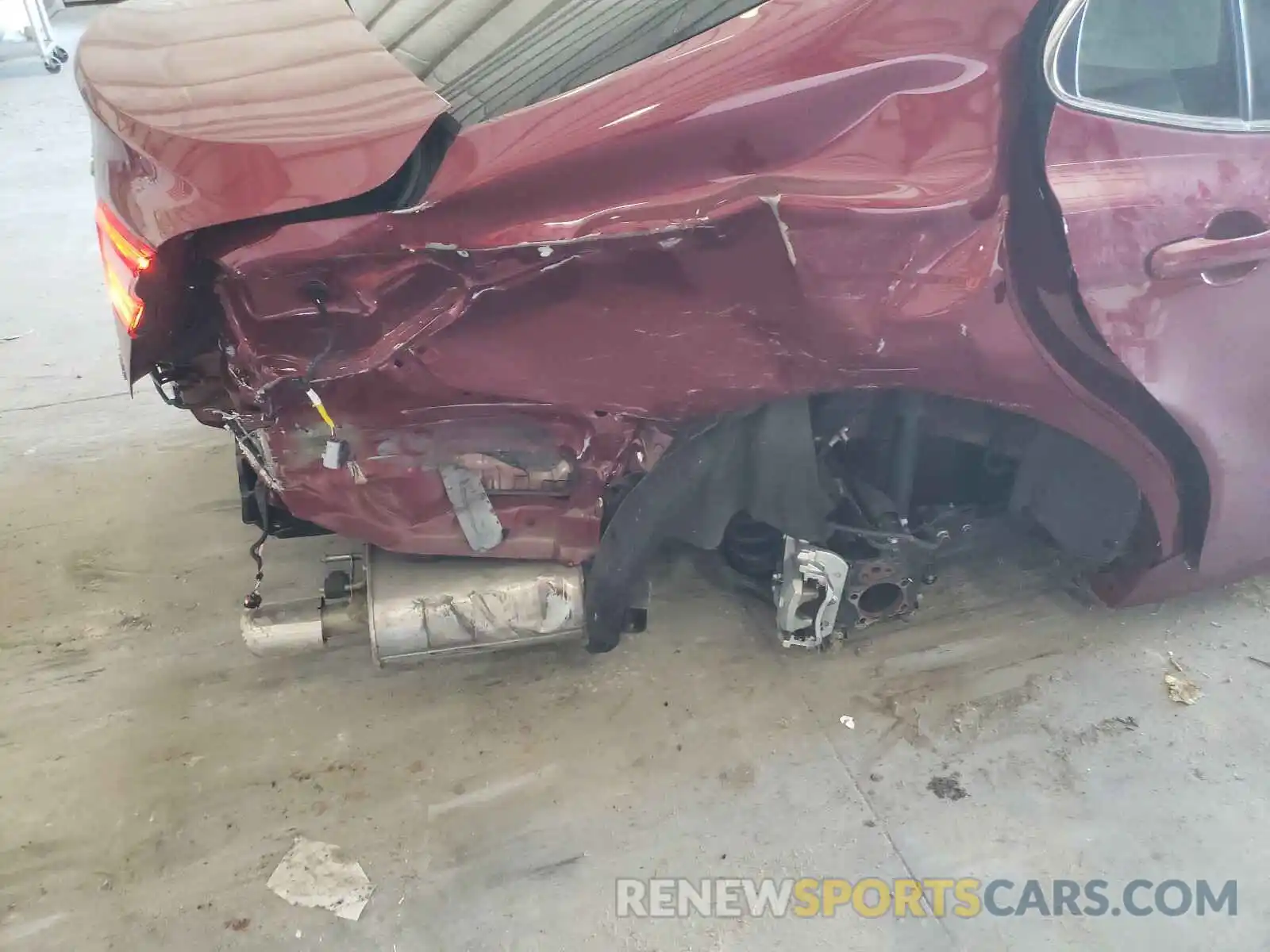 9 Photograph of a damaged car 4T1B11HK2KU766272 TOYOTA CAMRY 2019
