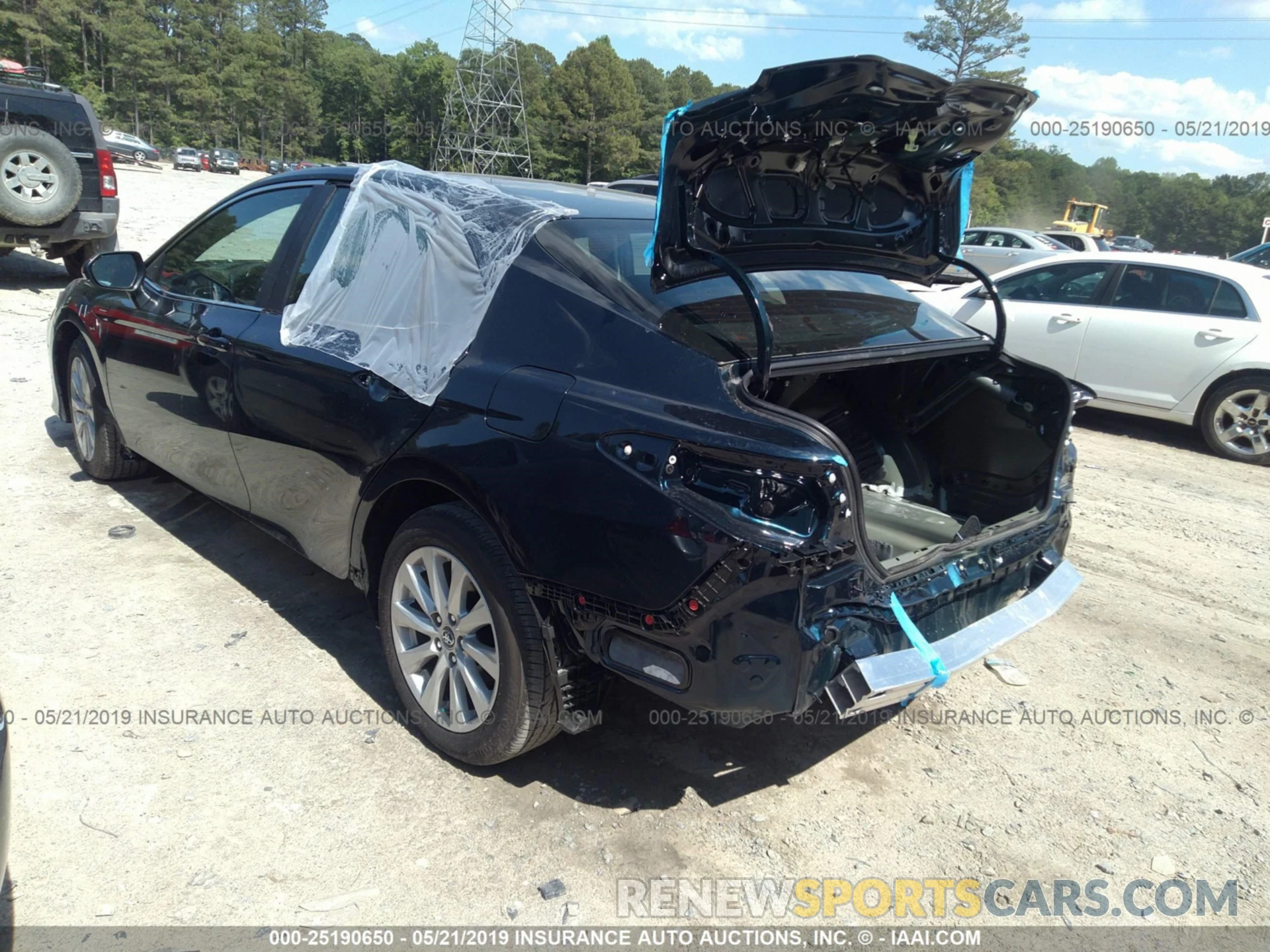 3 Photograph of a damaged car 4T1B11HK2KU766580 TOYOTA CAMRY 2019