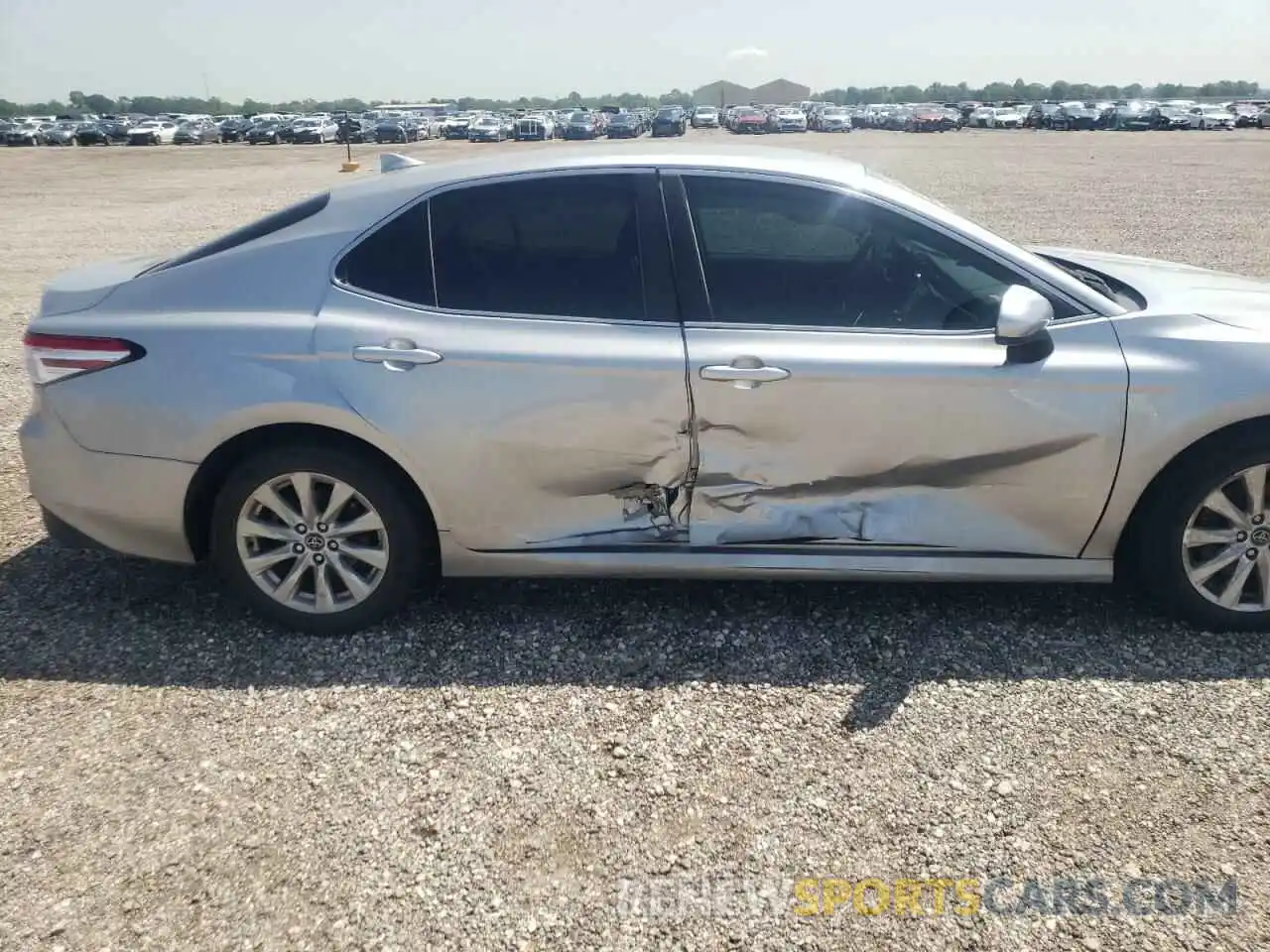 9 Photograph of a damaged car 4T1B11HK2KU766689 TOYOTA CAMRY 2019