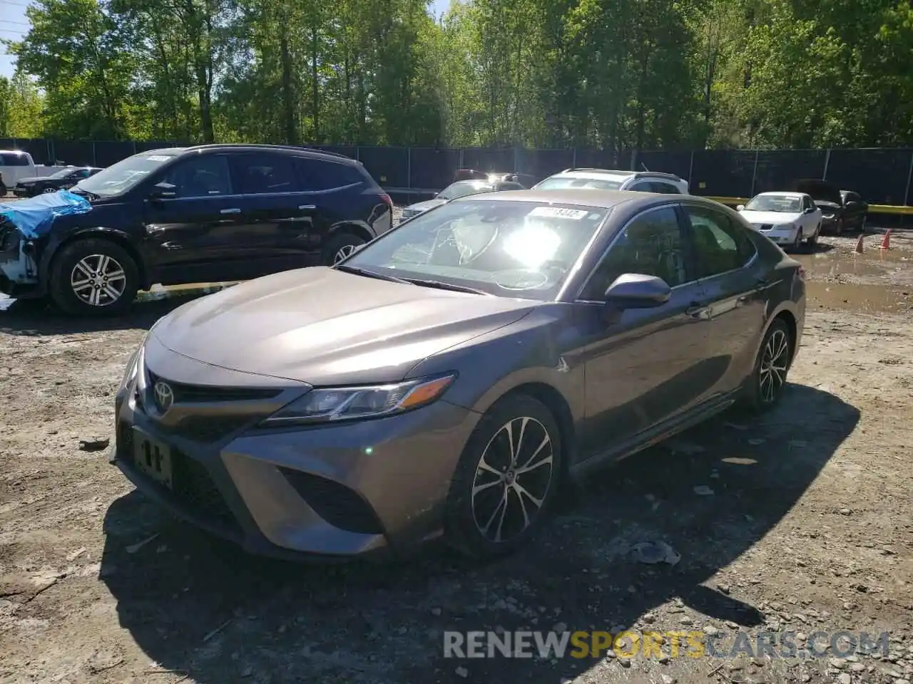 2 Photograph of a damaged car 4T1B11HK2KU768068 TOYOTA CAMRY 2019