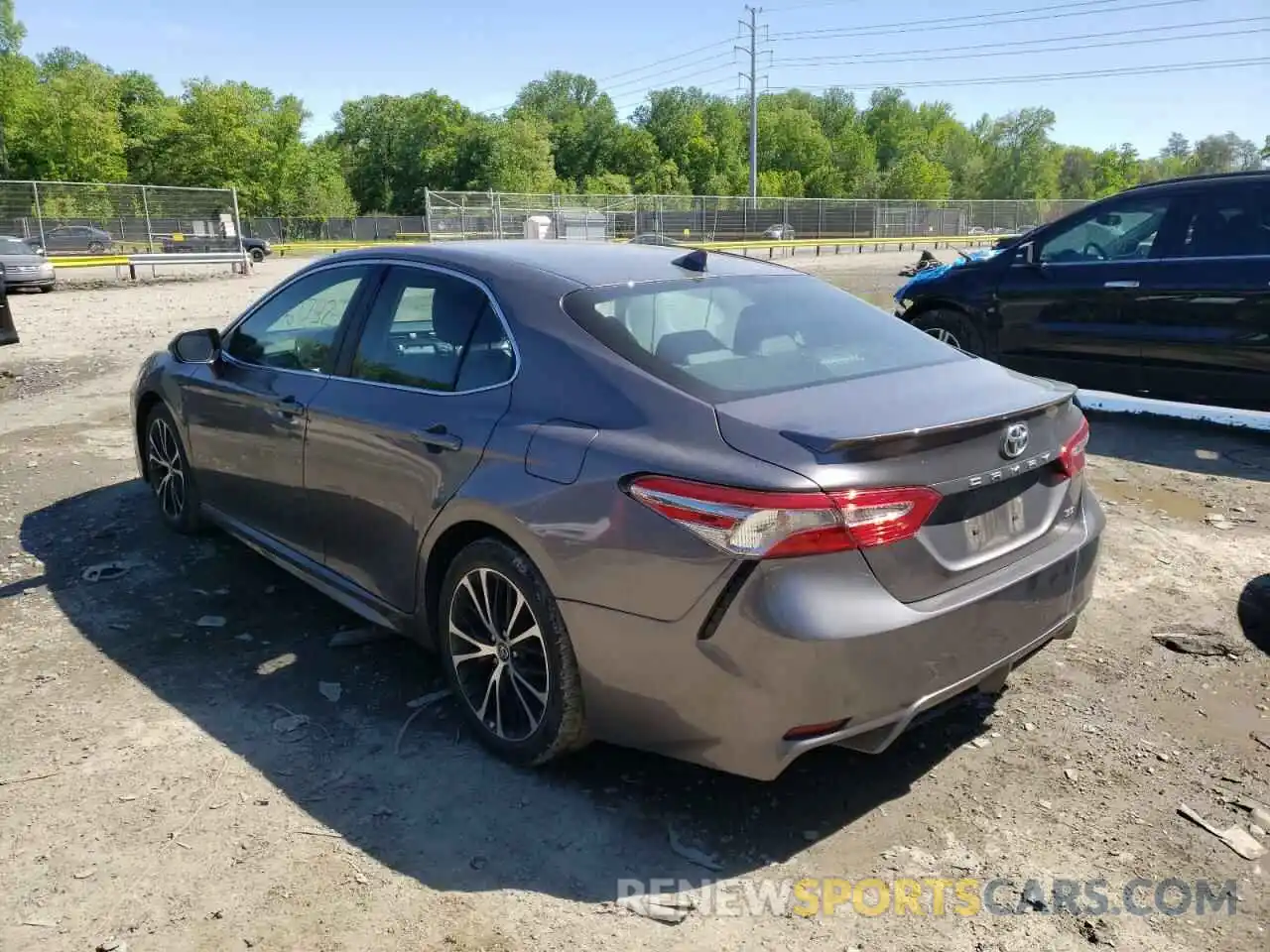 3 Photograph of a damaged car 4T1B11HK2KU768068 TOYOTA CAMRY 2019