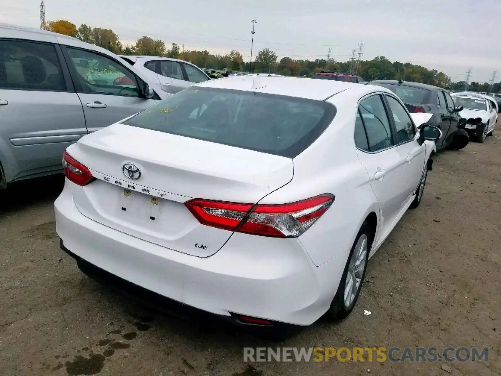 4 Фотография поврежденного автомобиля 4T1B11HK2KU769186 TOYOTA CAMRY 2019