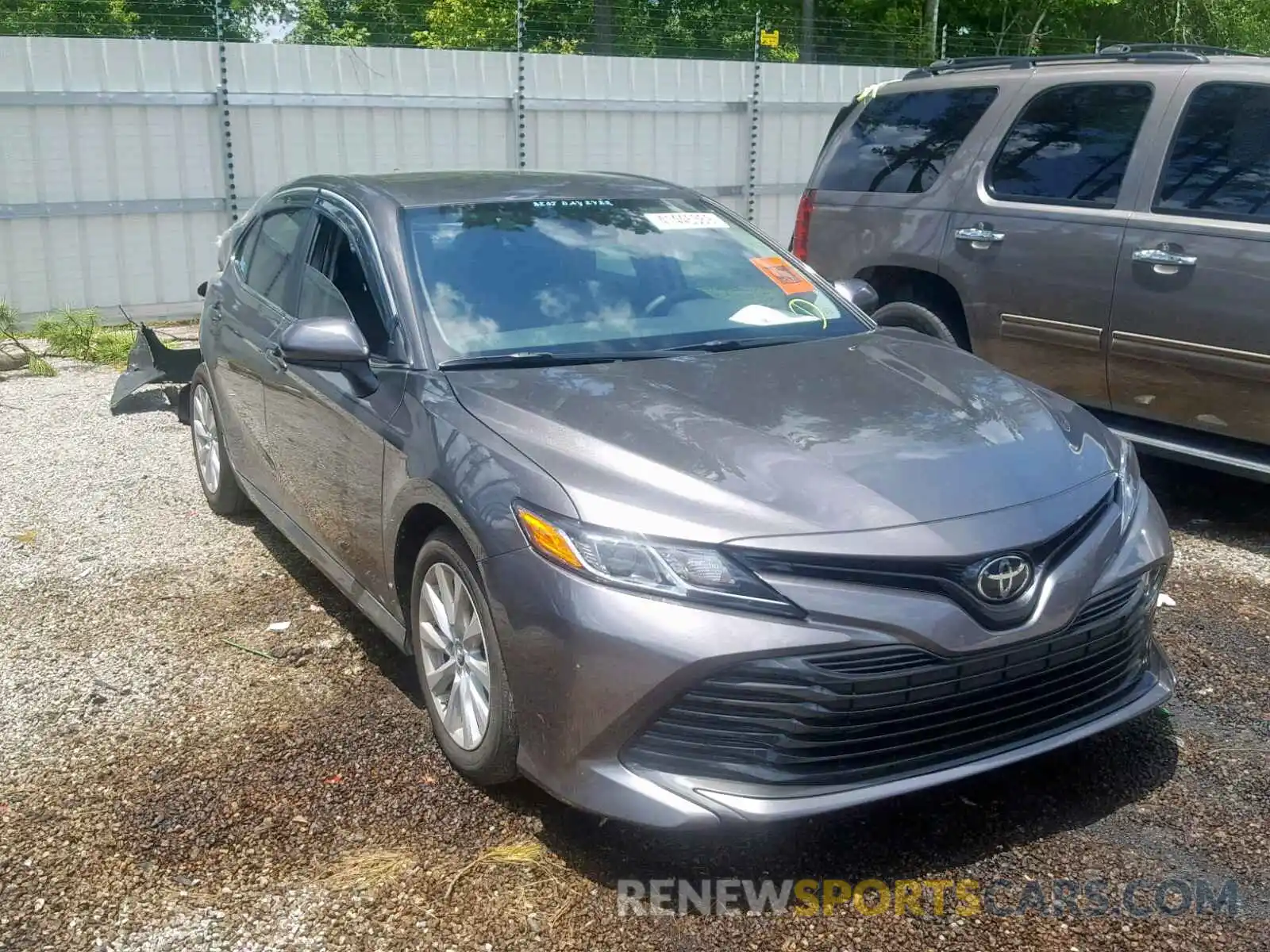 1 Photograph of a damaged car 4T1B11HK2KU770340 TOYOTA CAMRY 2019