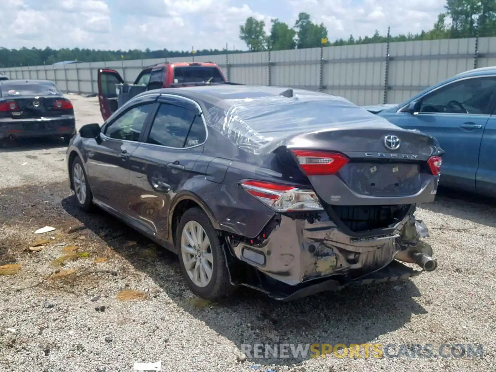 3 Photograph of a damaged car 4T1B11HK2KU770340 TOYOTA CAMRY 2019