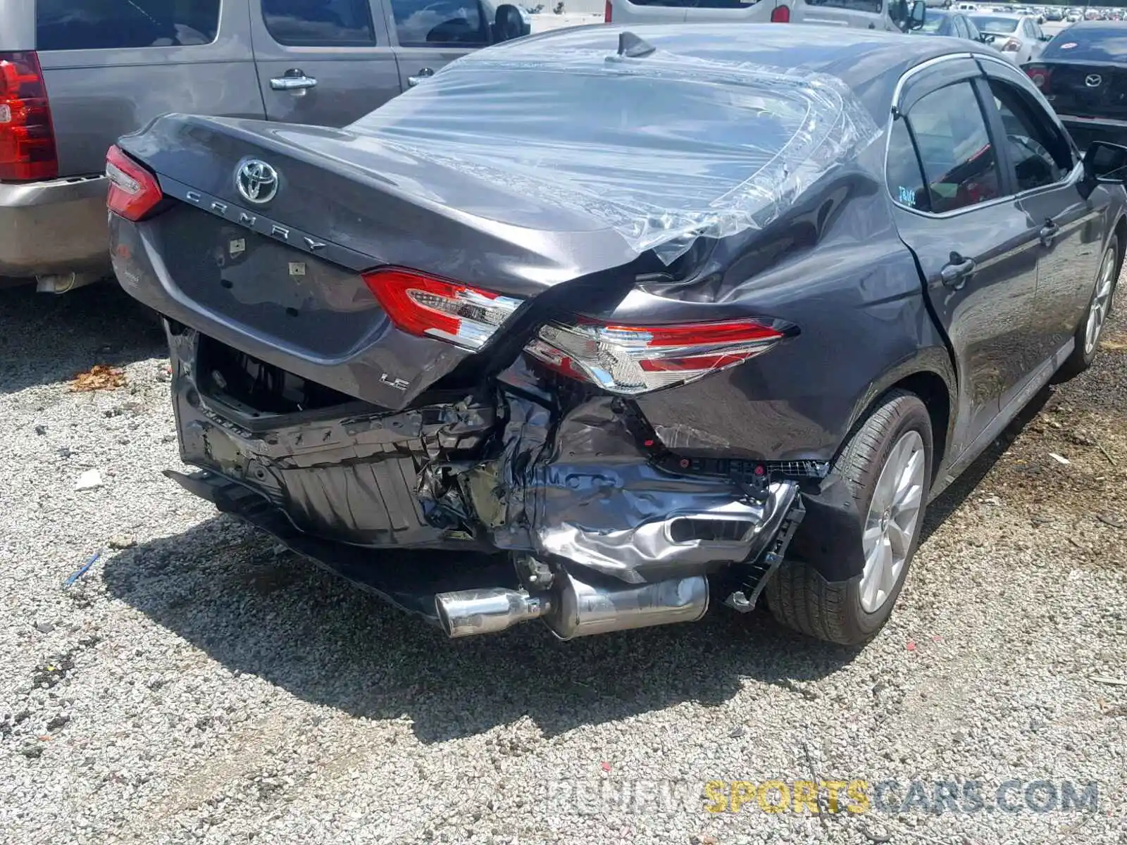 9 Photograph of a damaged car 4T1B11HK2KU770340 TOYOTA CAMRY 2019