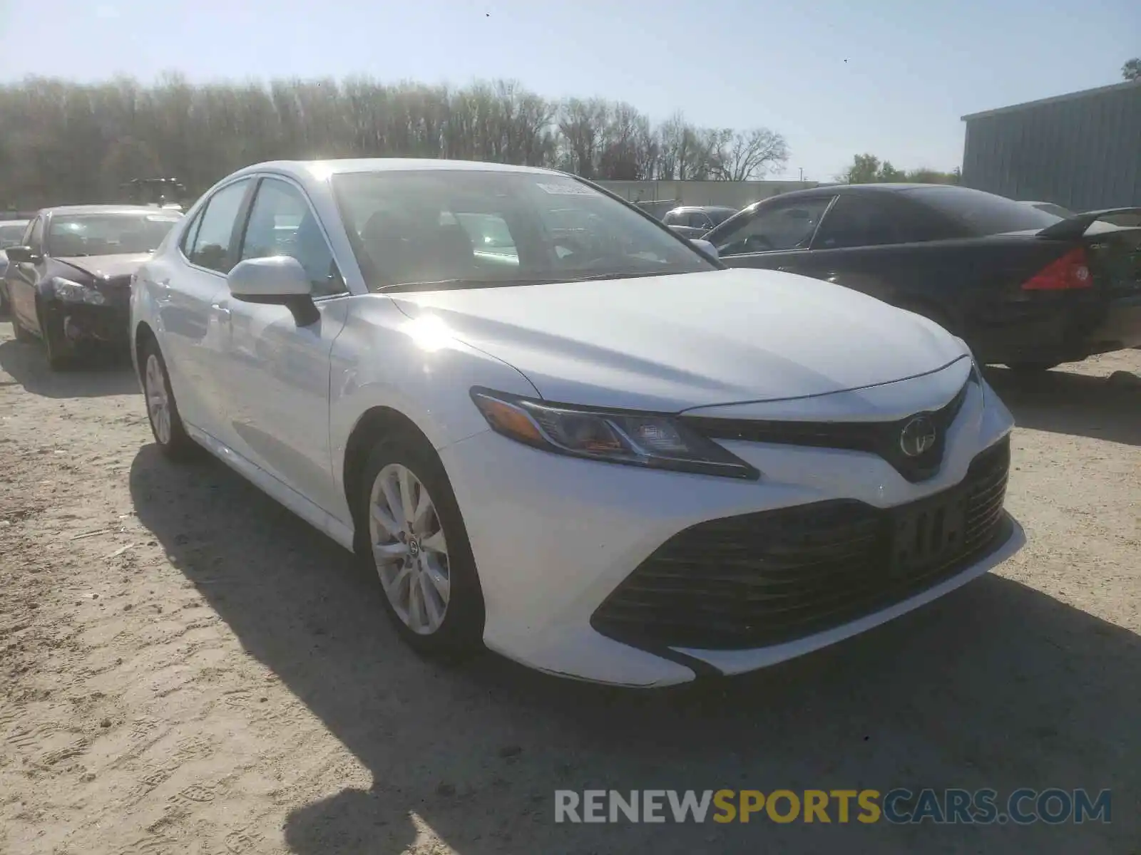 1 Photograph of a damaged car 4T1B11HK2KU770581 TOYOTA CAMRY 2019